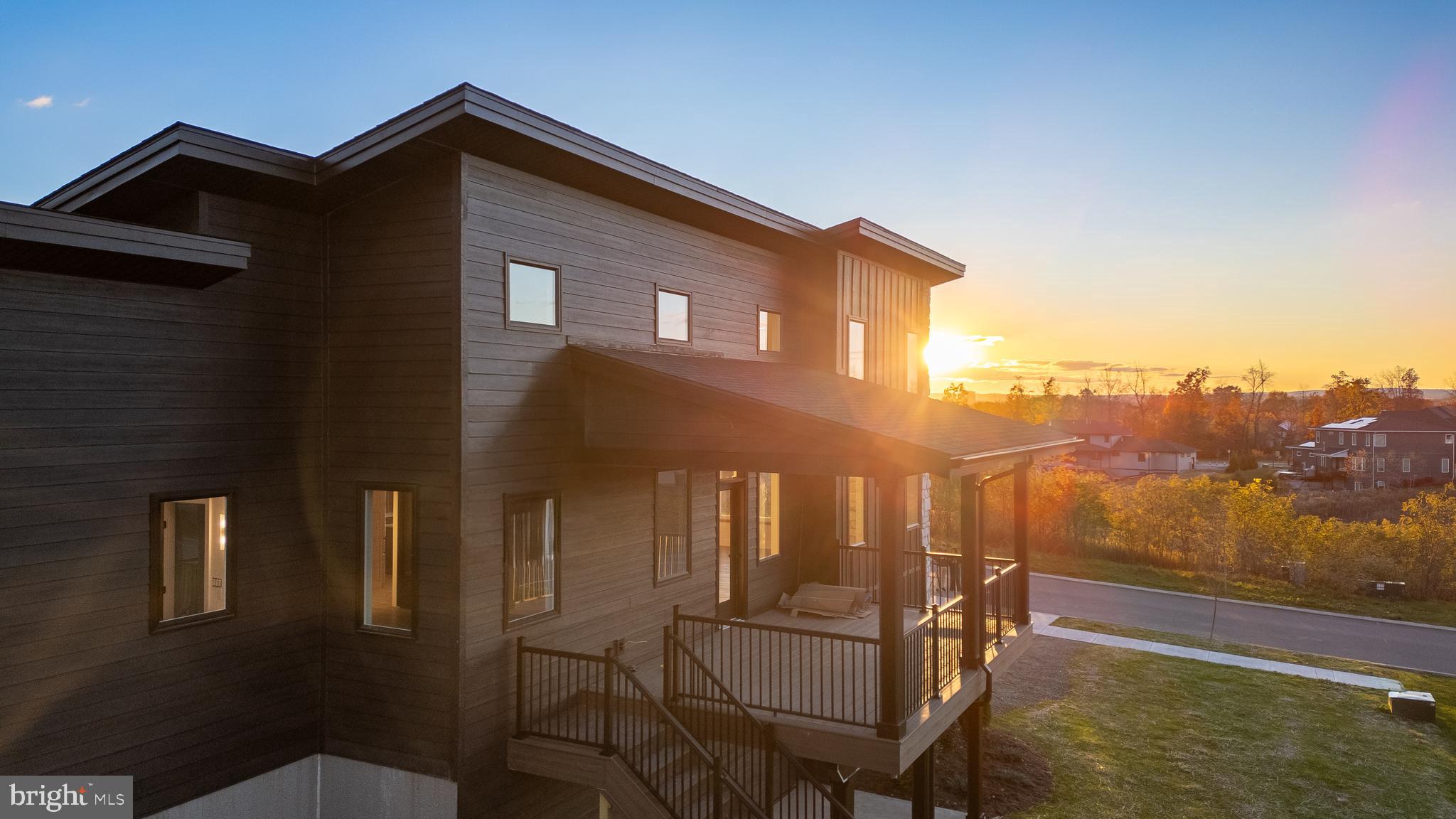 WINFIELD HEIGHTS - Residential