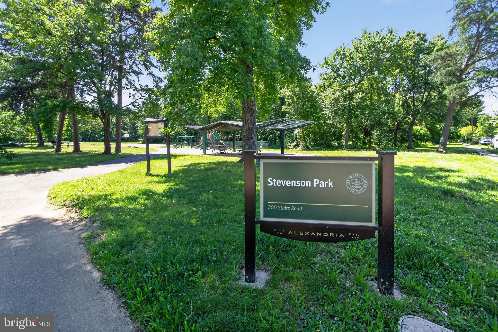 SENTINEL OF LANDMARK - Residential