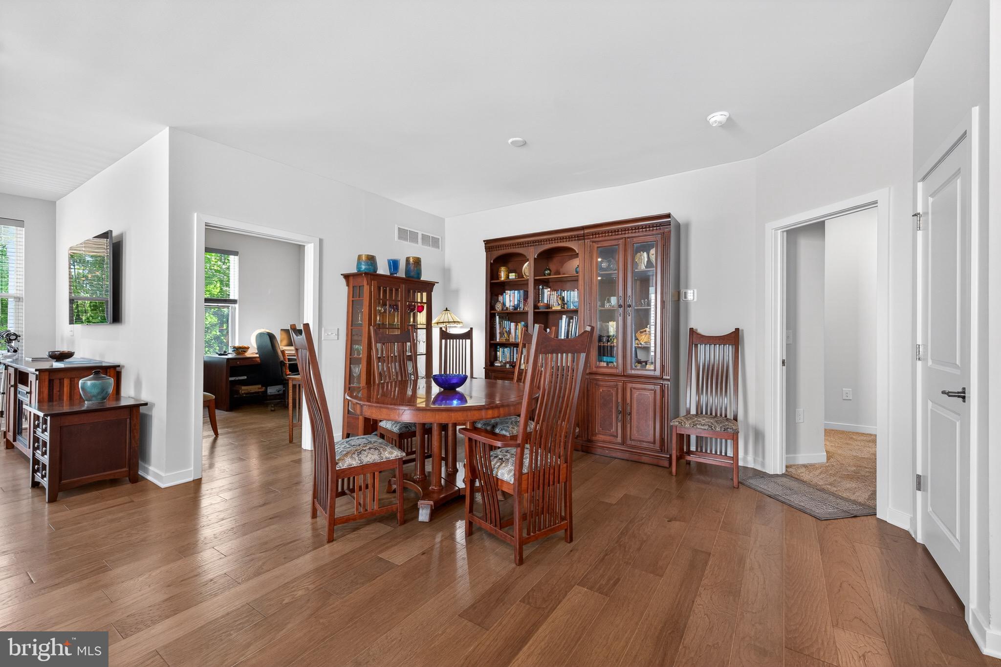 HILLVIEW - Residential
