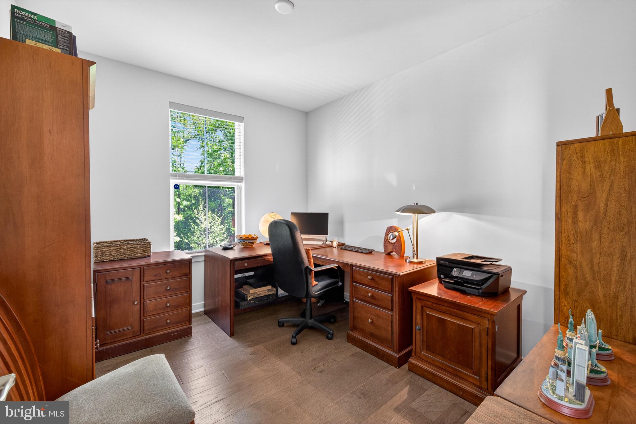 HILLVIEW - Residential