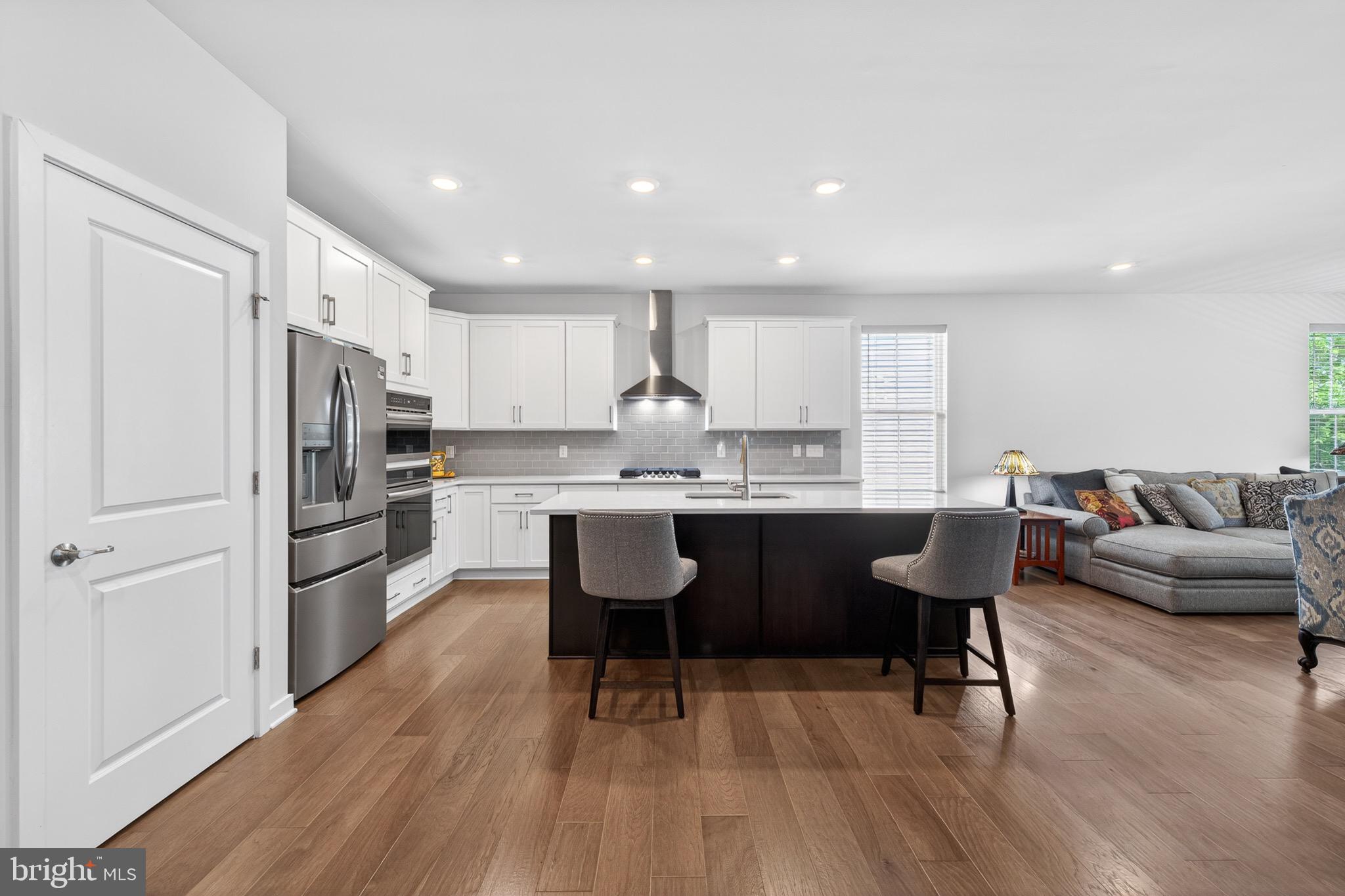 HILLVIEW - Residential