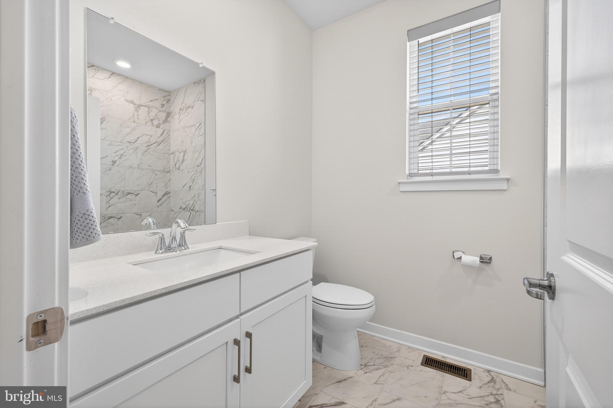 HILLVIEW - Residential