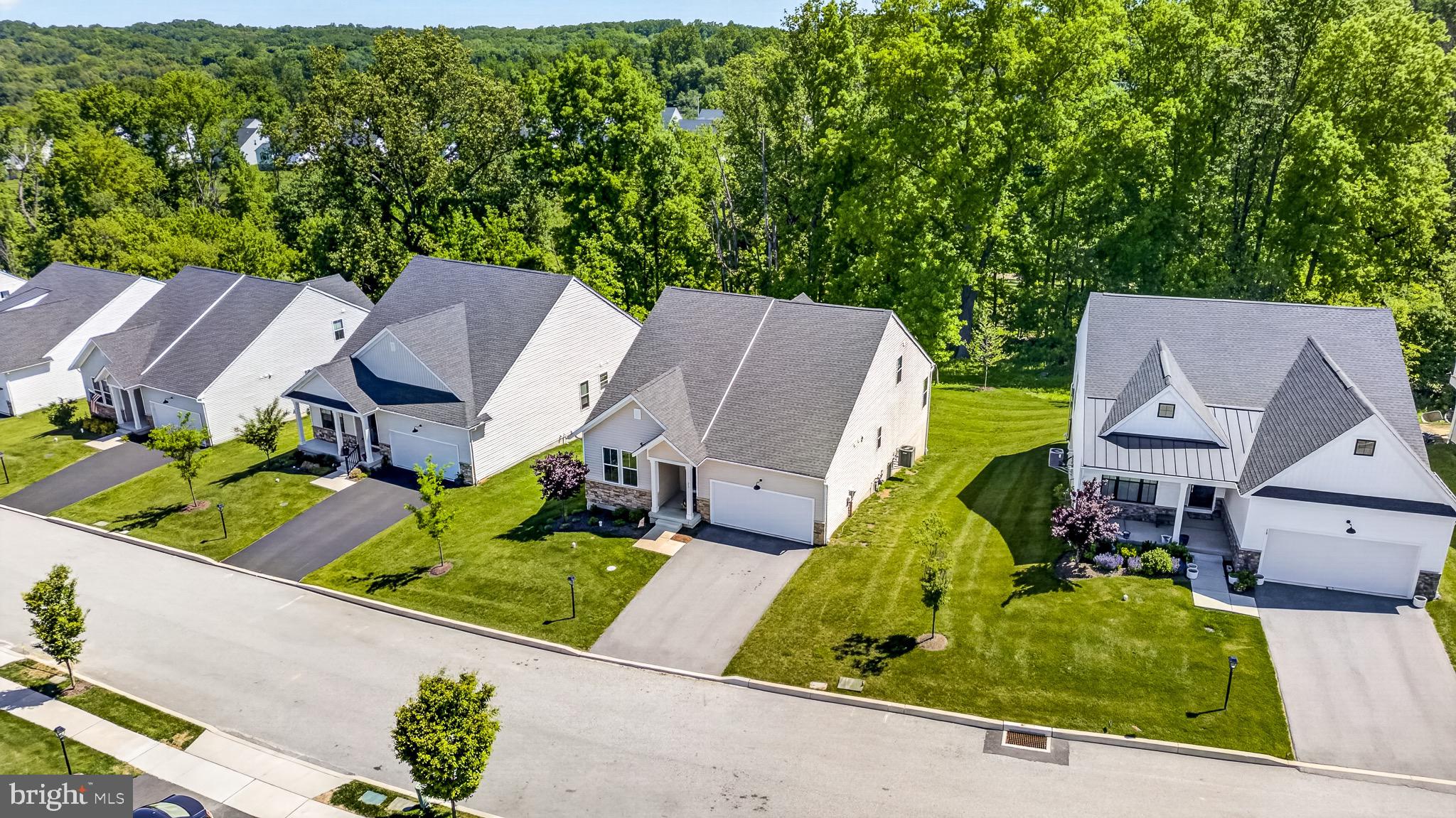 HILLVIEW - Residential
