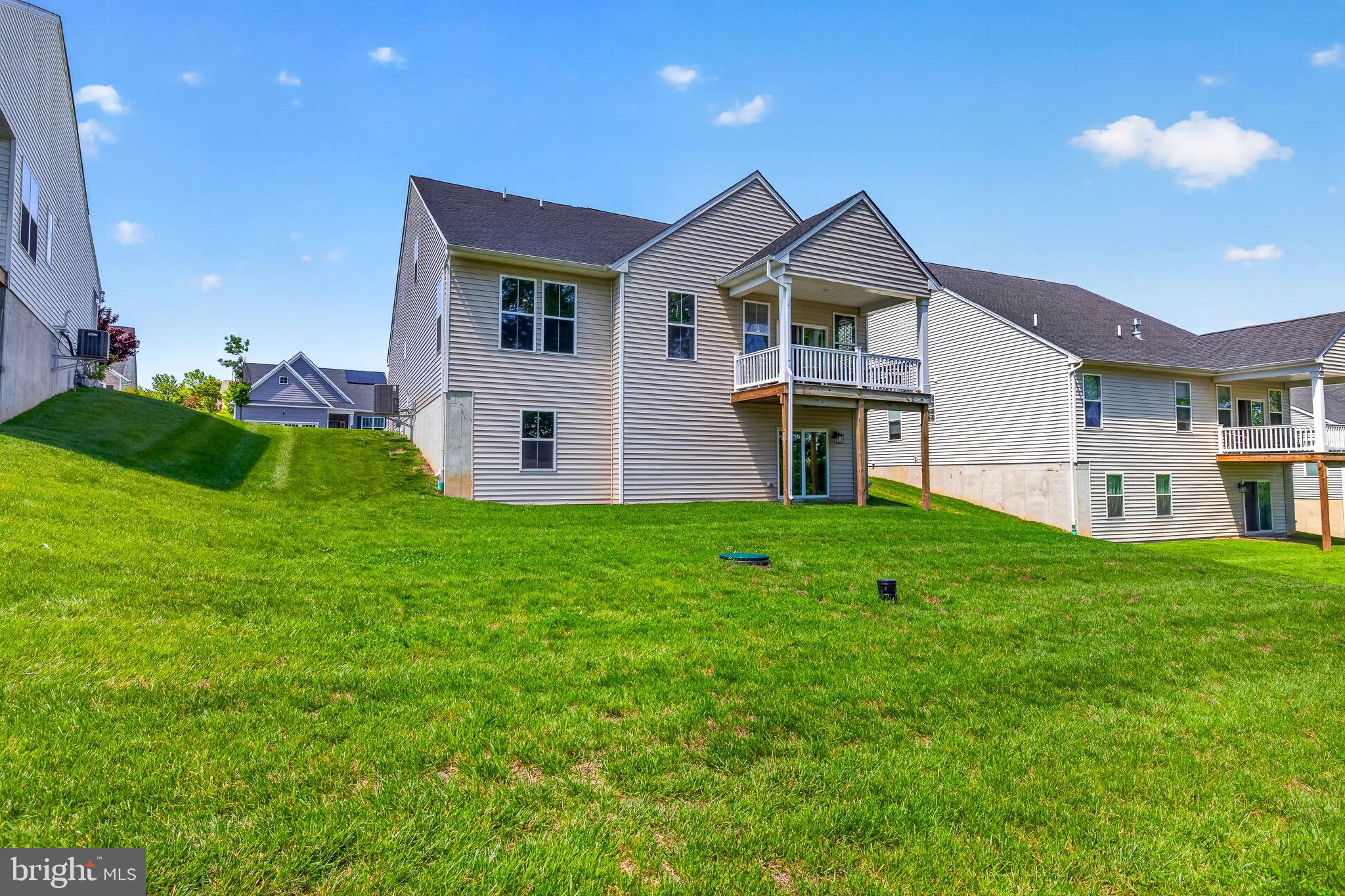 HILLVIEW - Residential