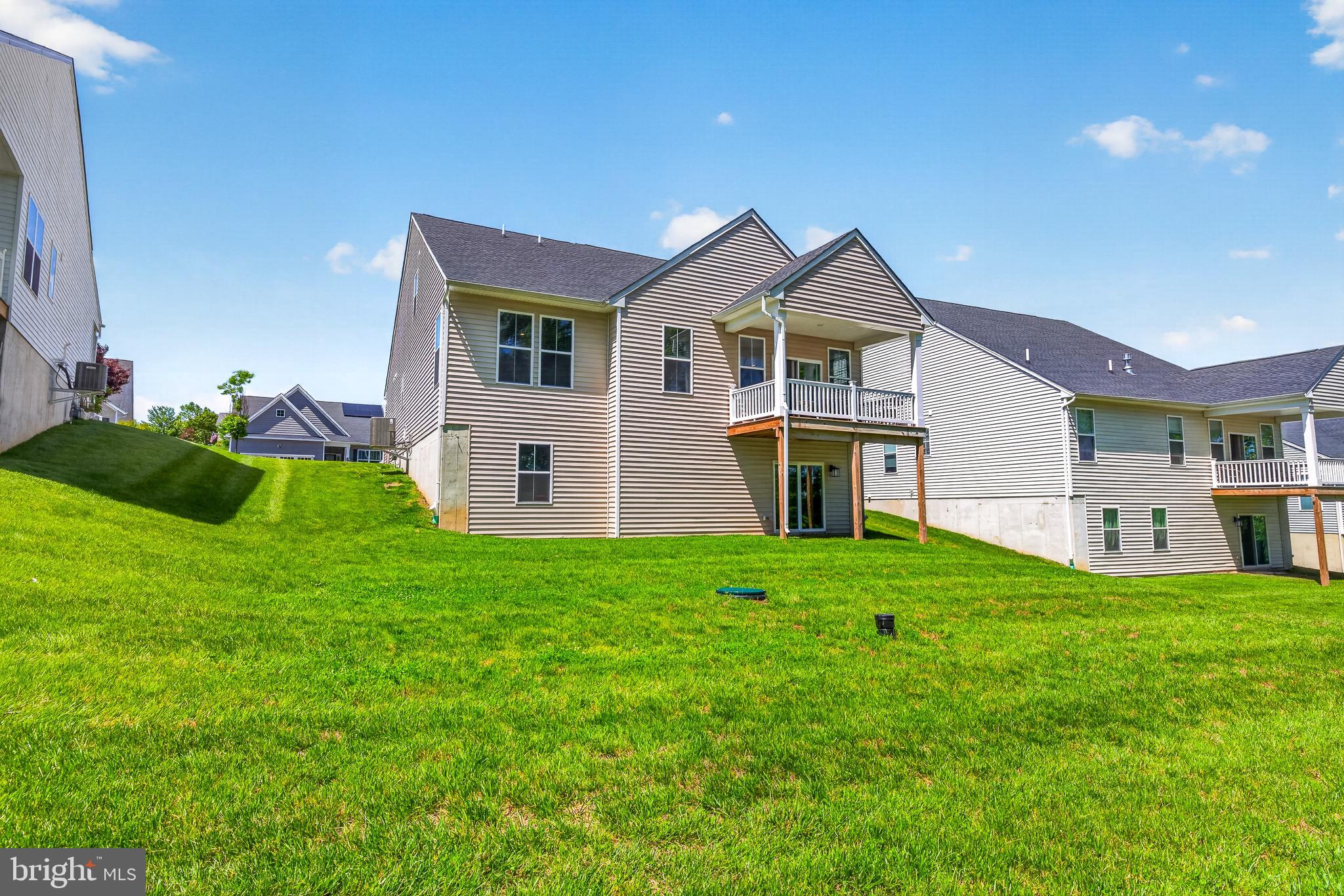 HILLVIEW - Residential