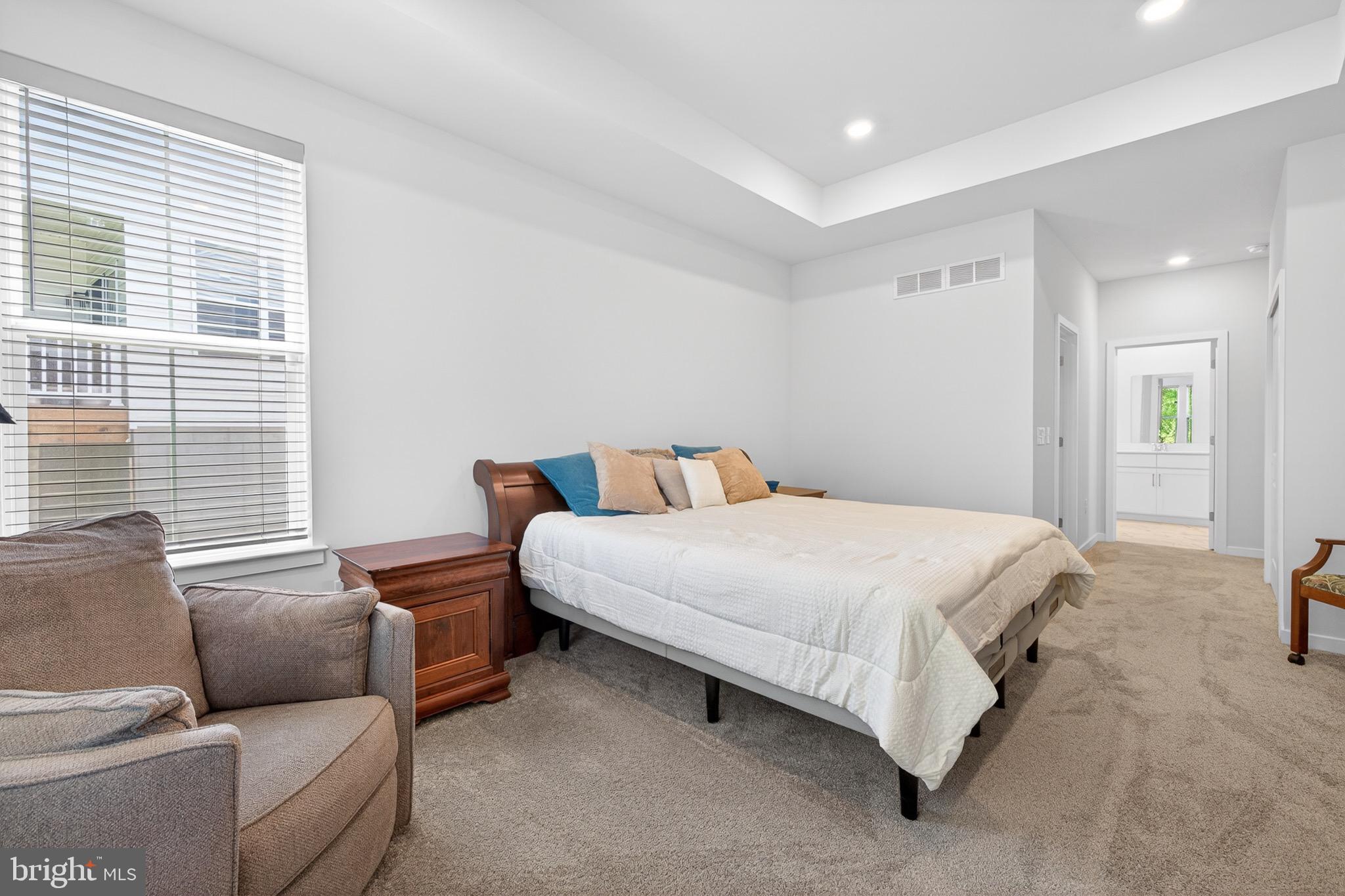 HILLVIEW - Residential
