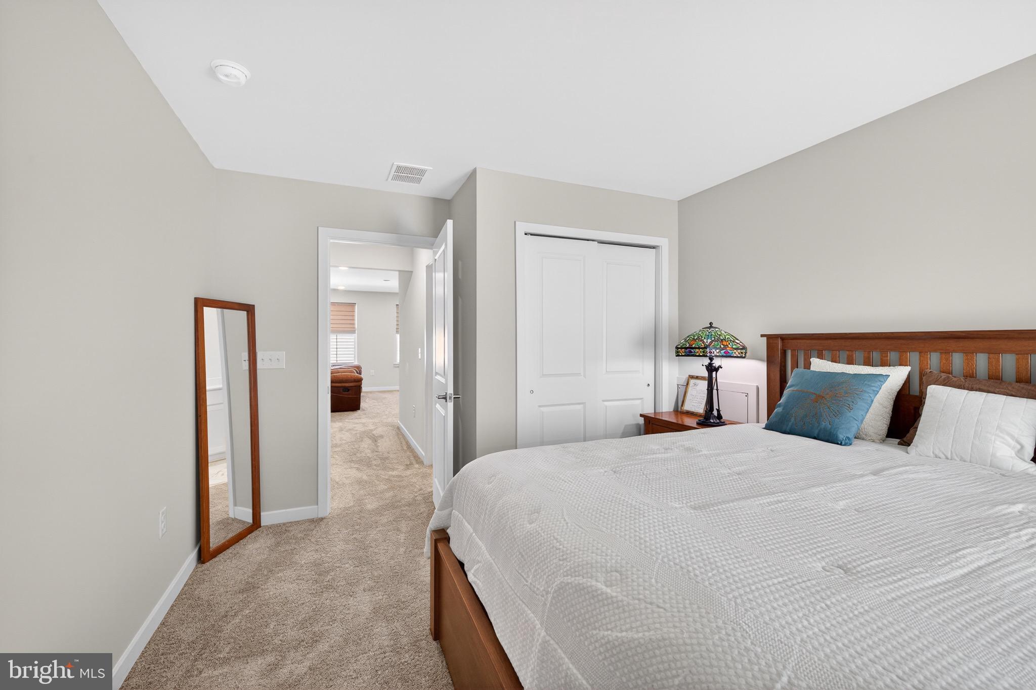 HILLVIEW - Residential