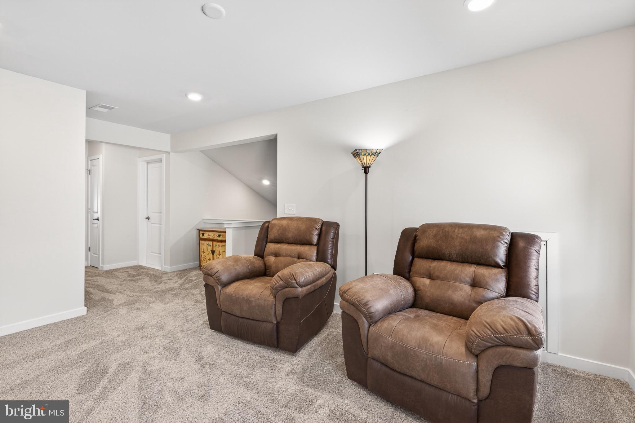 HILLVIEW - Residential