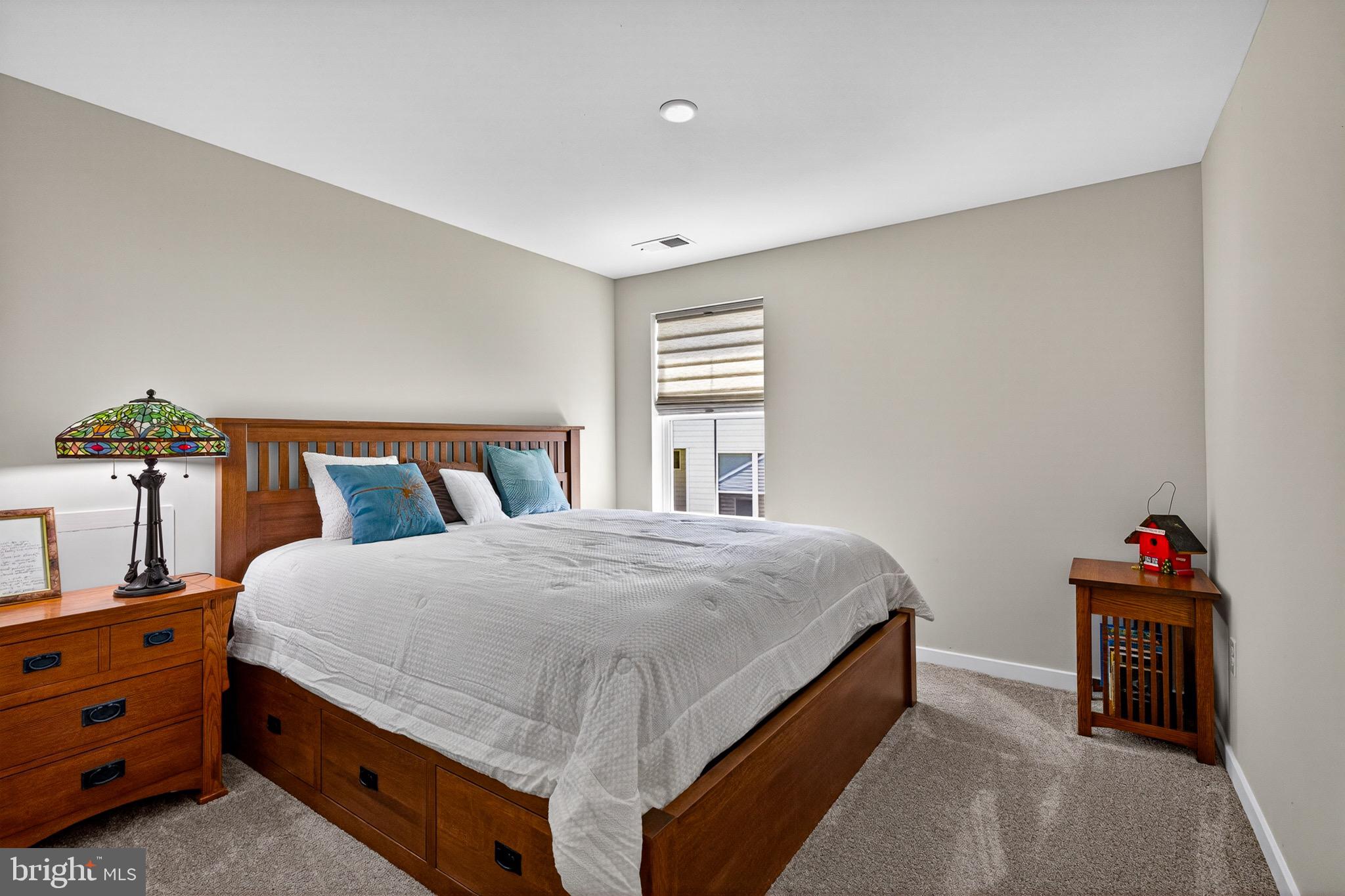 HILLVIEW - Residential