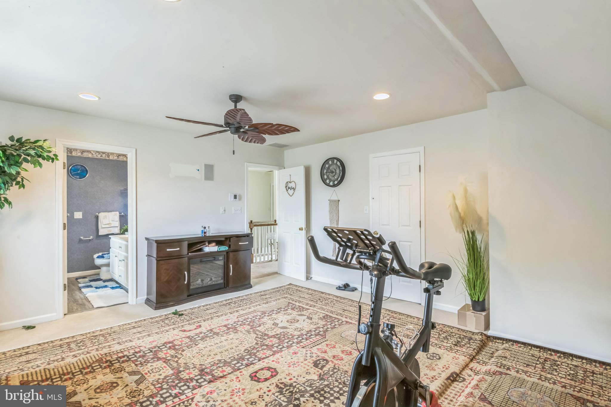 STEEPLECHASE - Residential