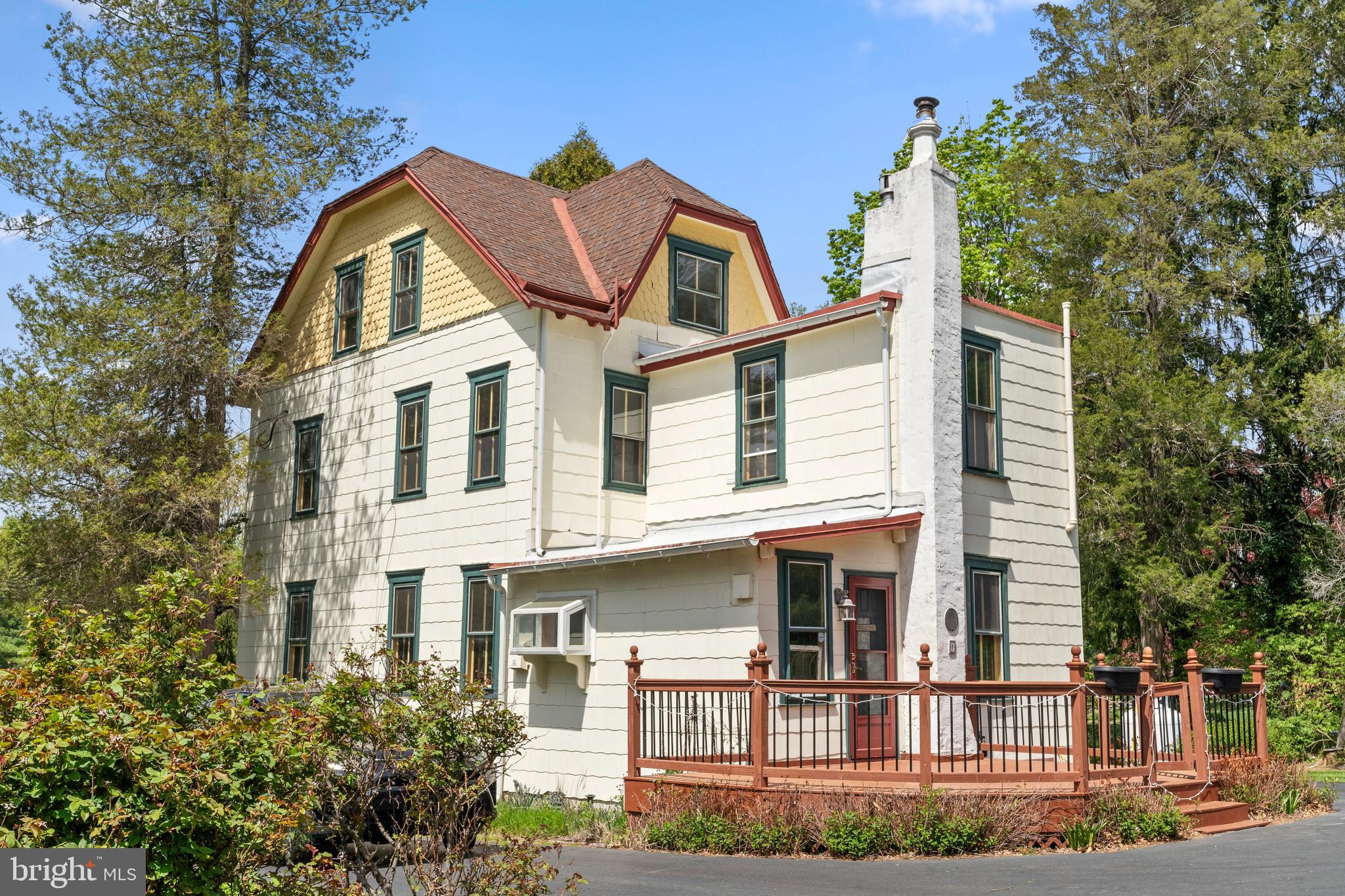 MIDDLETON PL - Residential