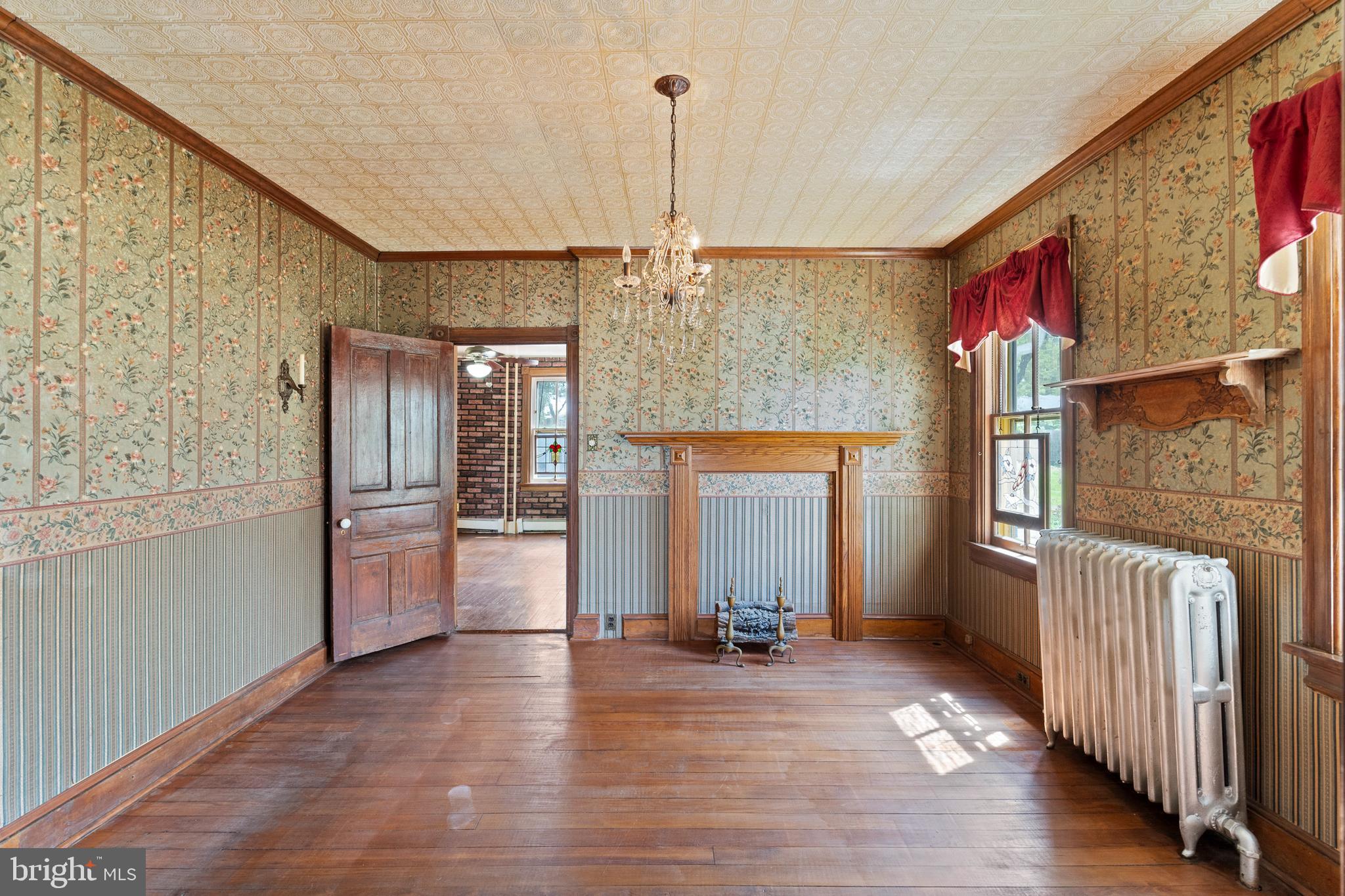 MIDDLETON PL - Residential