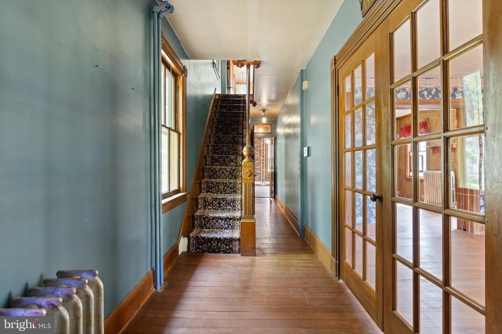 MIDDLETON PL - Residential