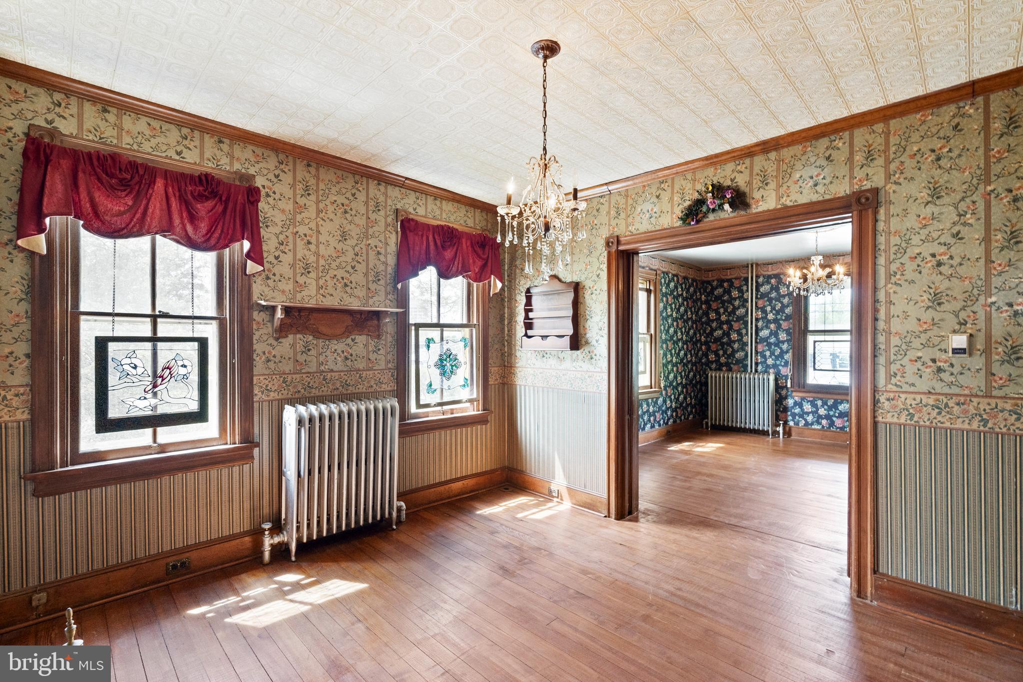 MIDDLETON PL - Residential