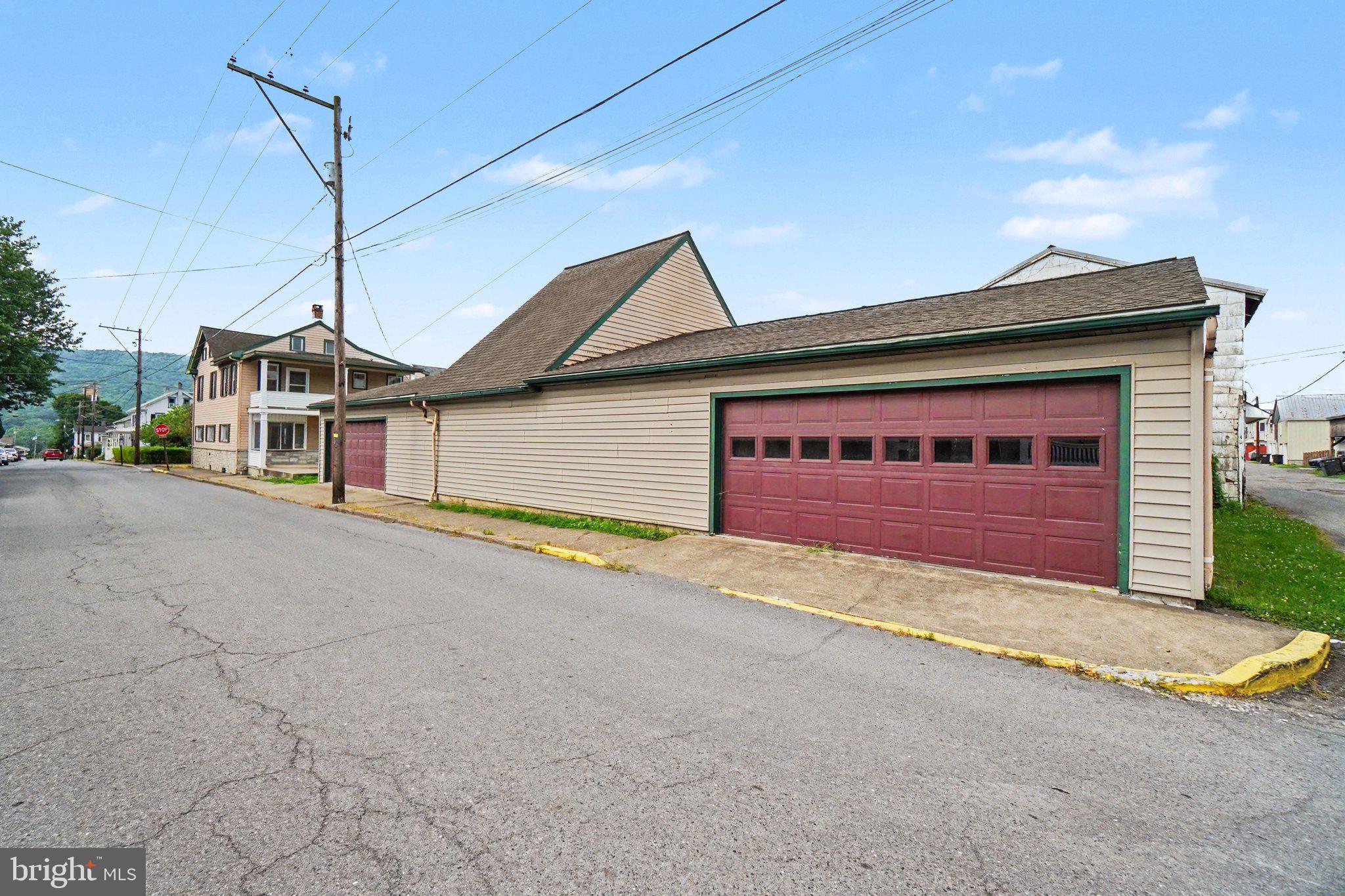 MILLERSBURG BOROUGH - Residential