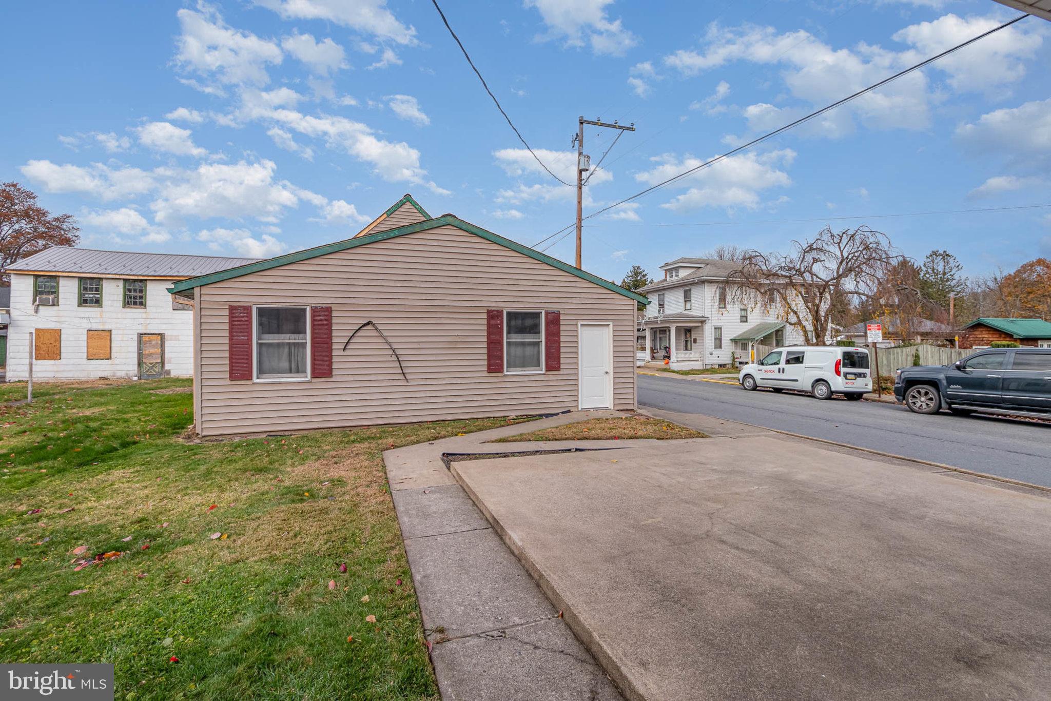 MILLERSBURG BOROUGH - Residential