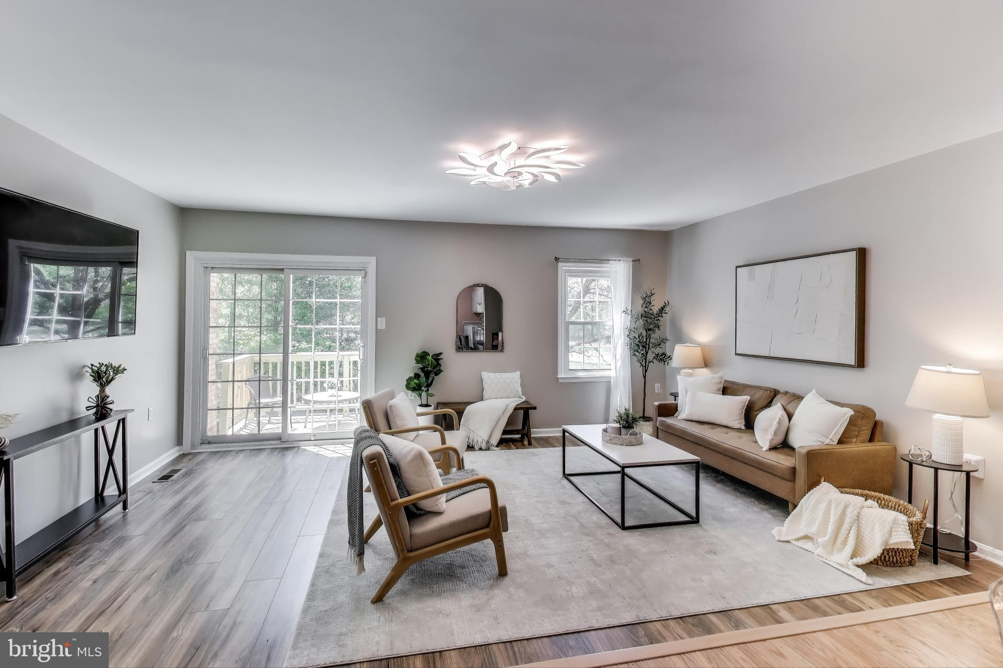 LAKE RIDGE - Residential