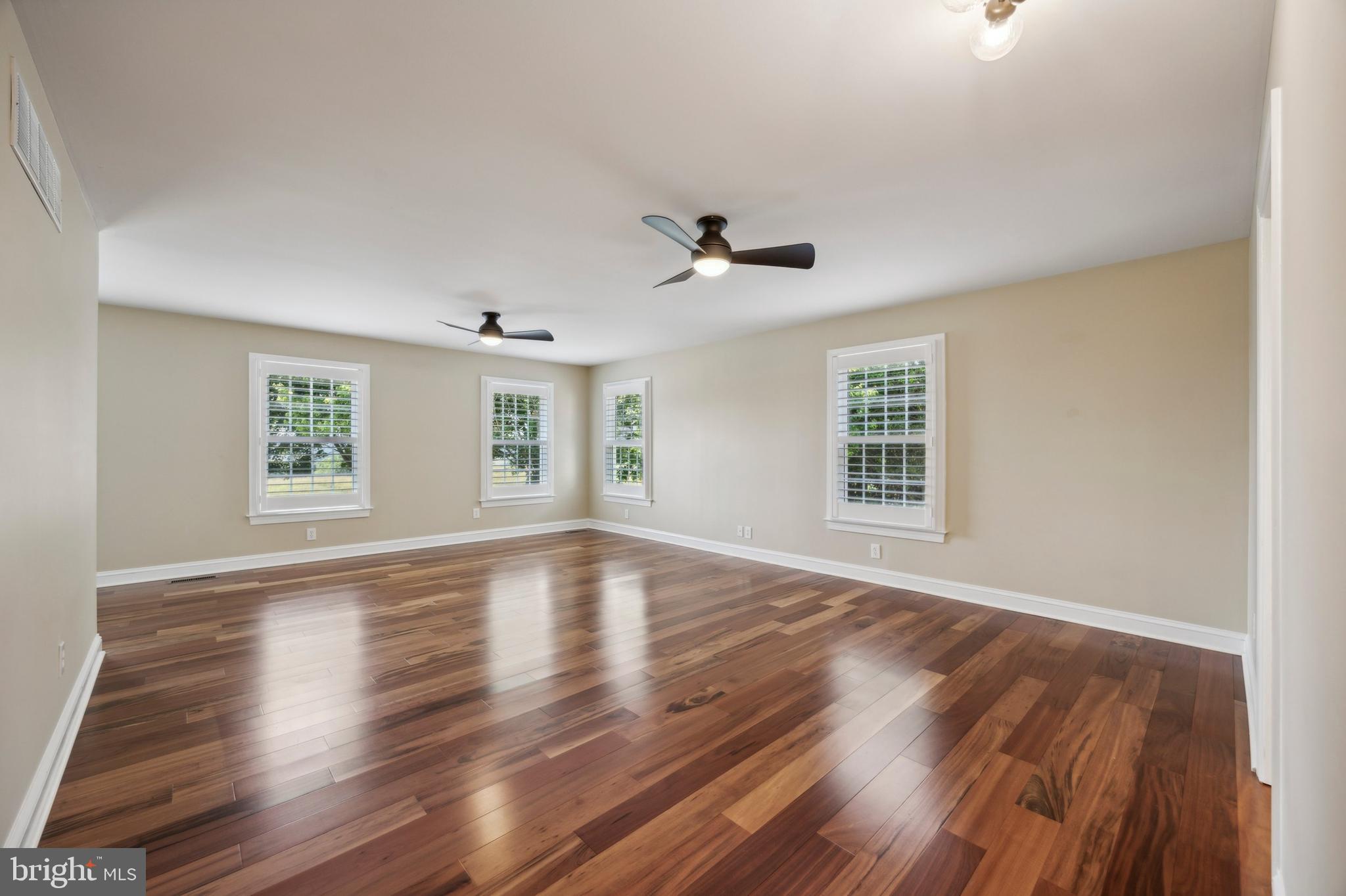HERITAGE FARMS - Residential