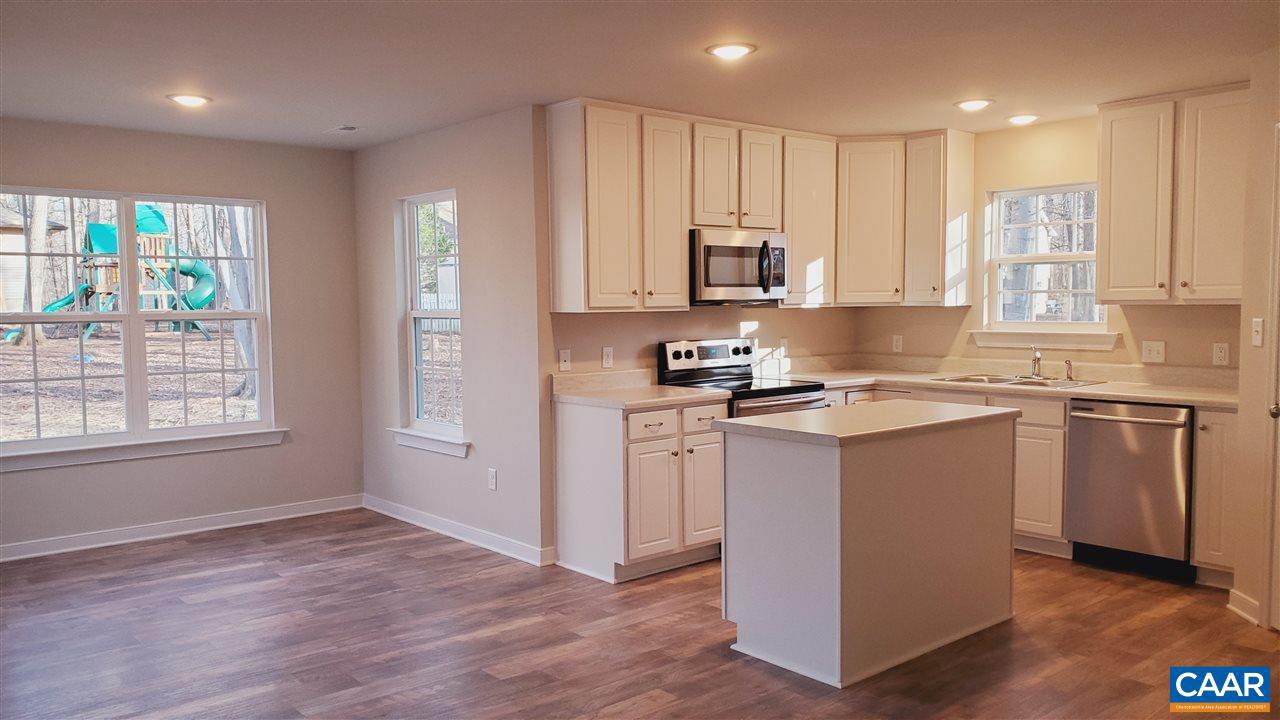 LAKE MONTICELLO - Residential