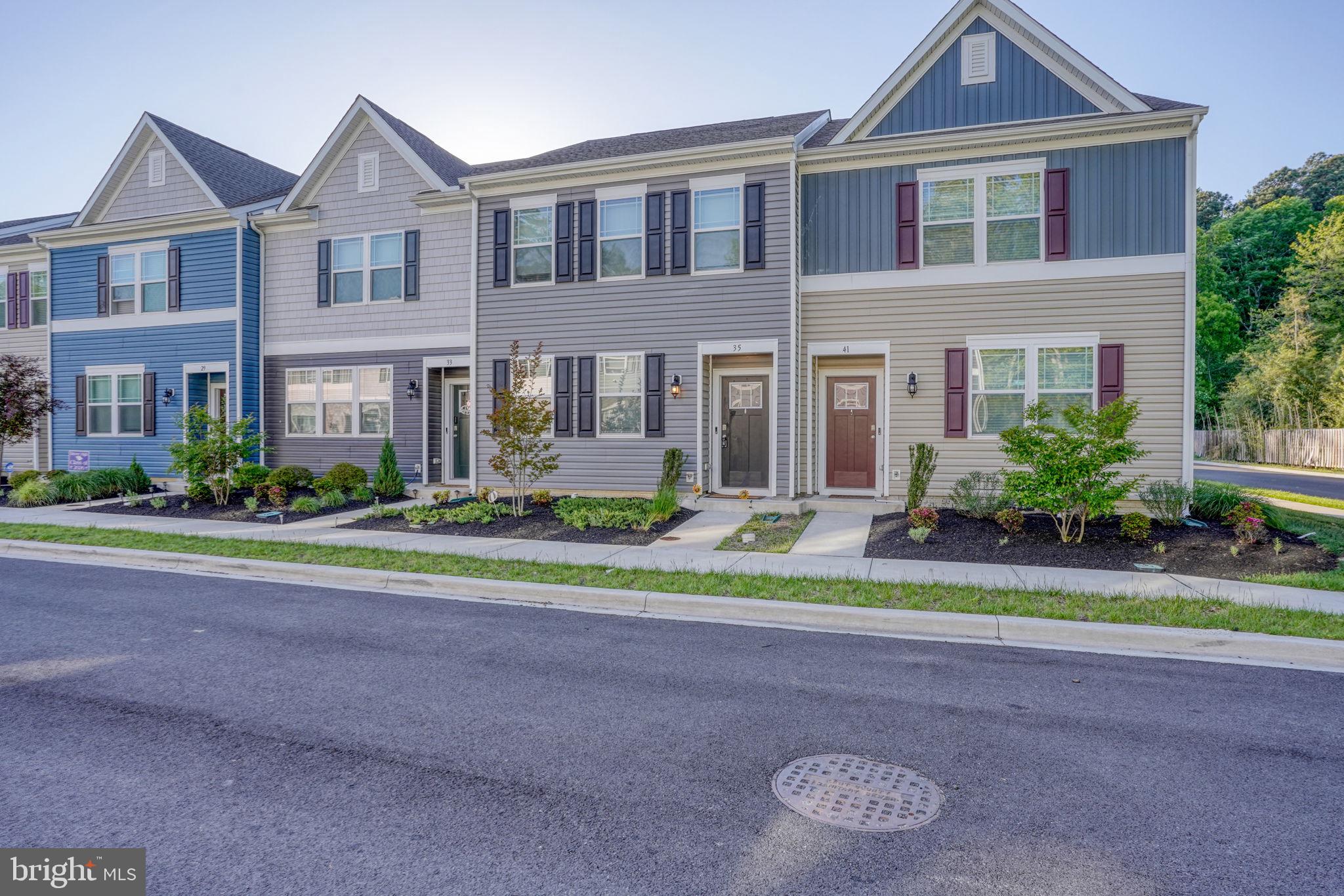 LOGANBERRY VILLAGE - Residential