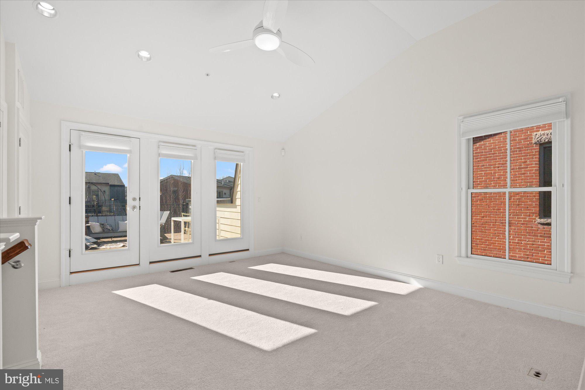 SYMPHONY PARK - Residential