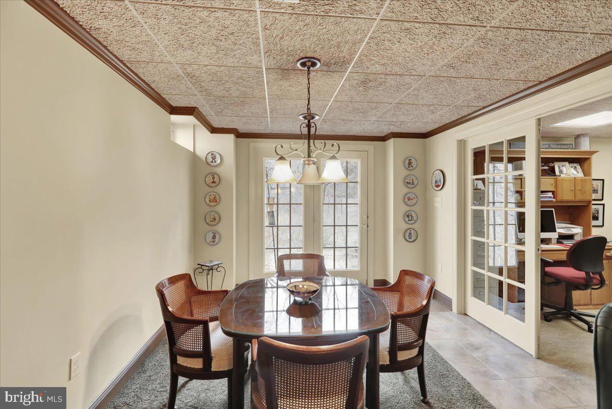 WILLIAMSBURG - Residential