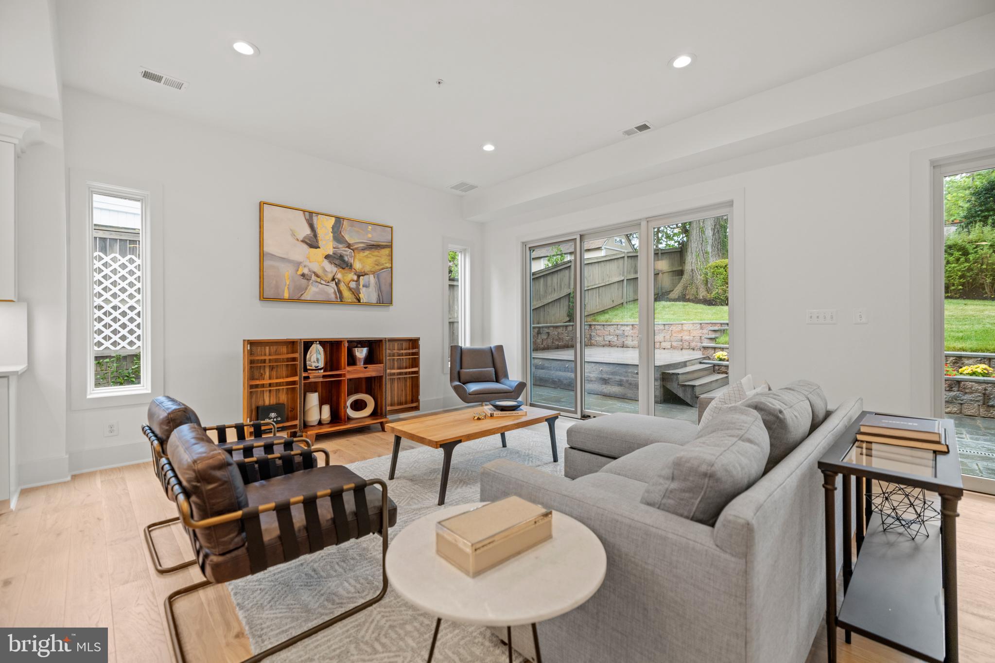 ROCK CREEK KNOLLS - Residential