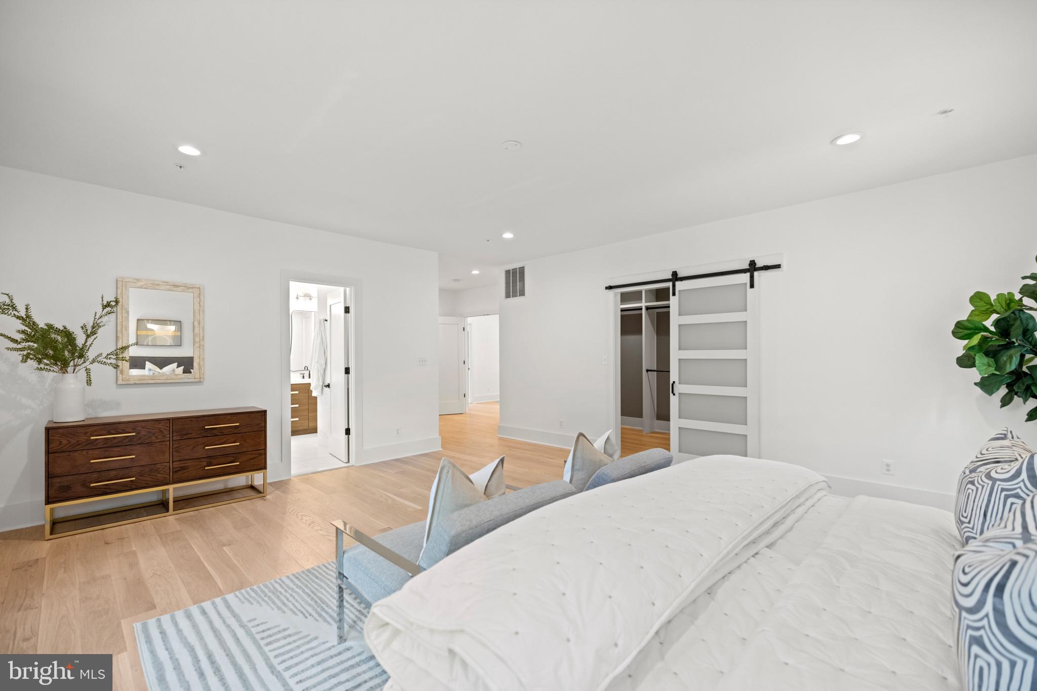 ROCK CREEK KNOLLS - Residential