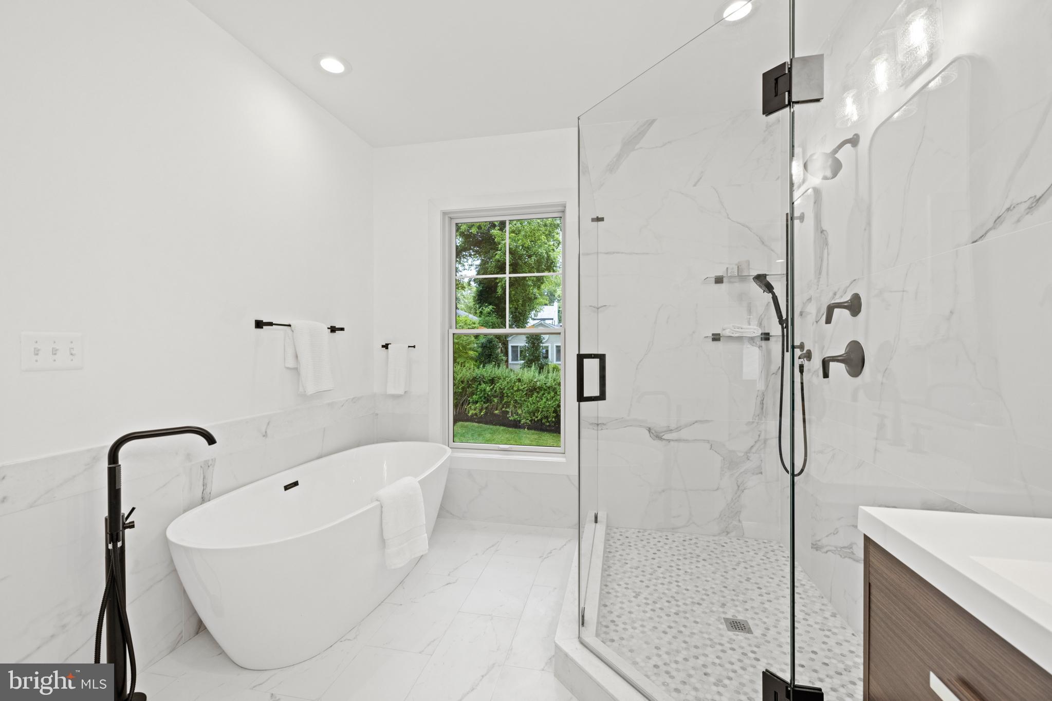 ROCK CREEK KNOLLS - Residential