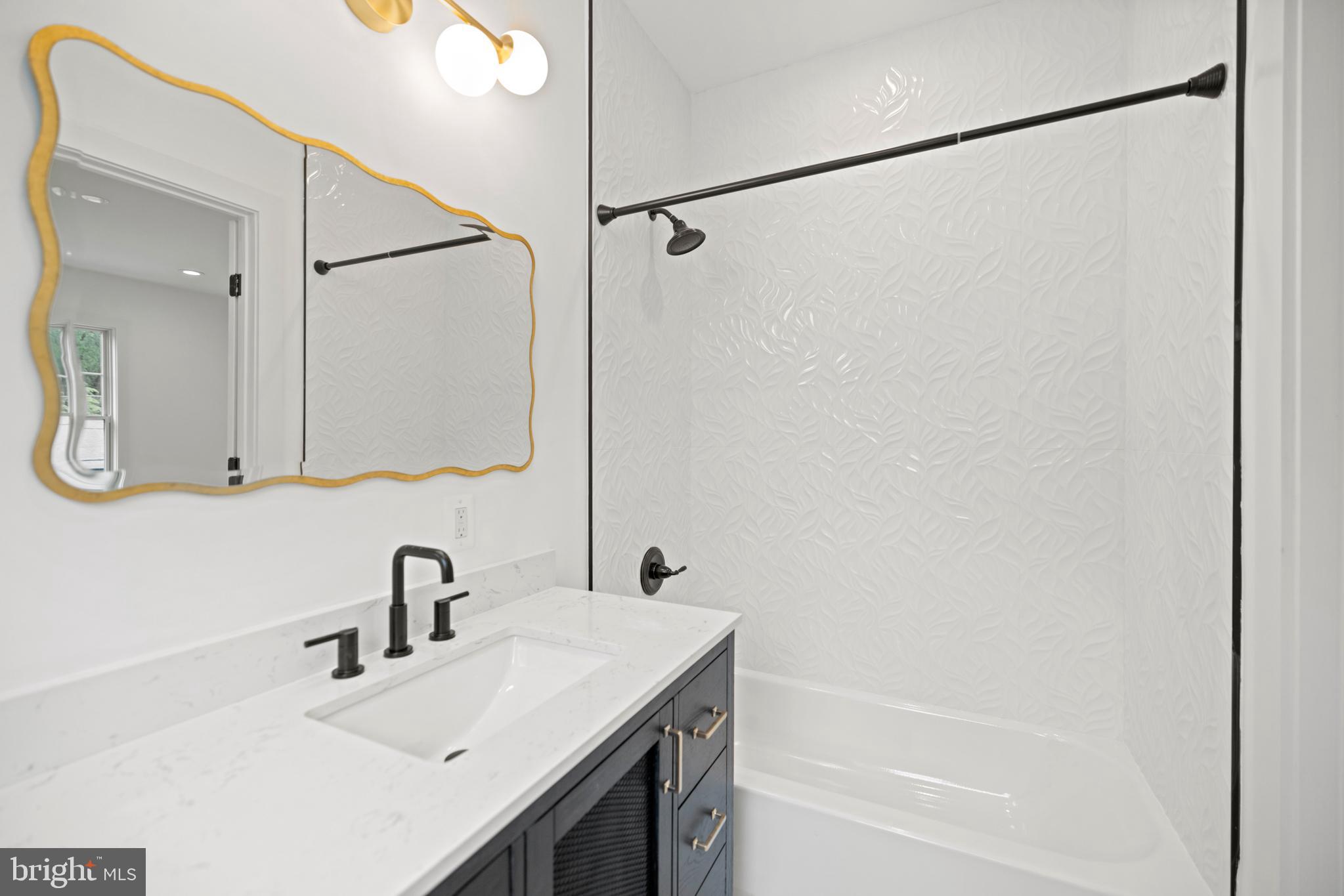 ROCK CREEK KNOLLS - Residential