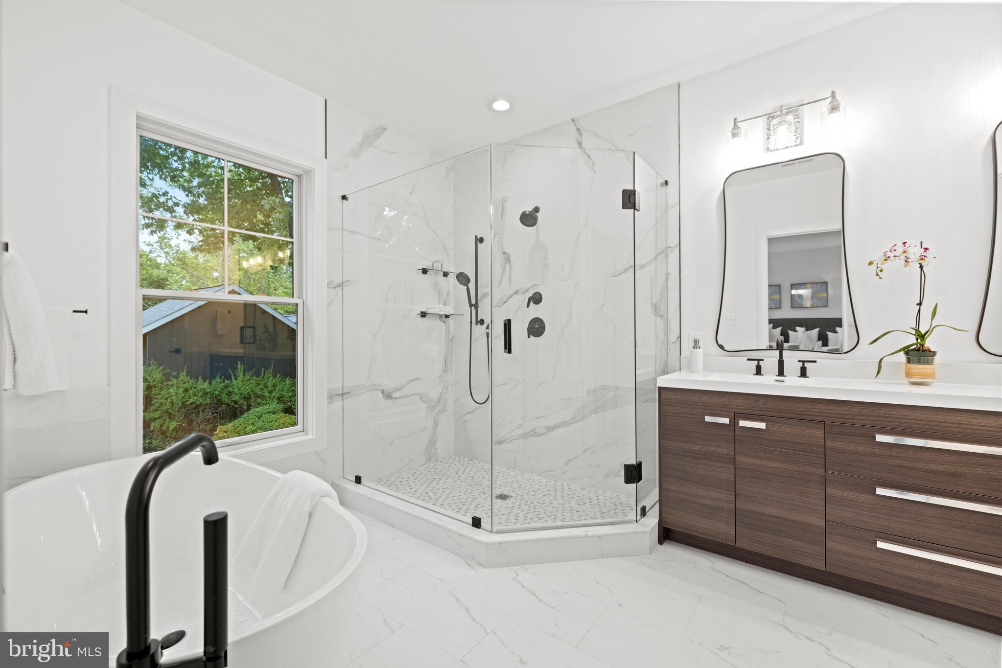 ROCK CREEK KNOLLS - Residential