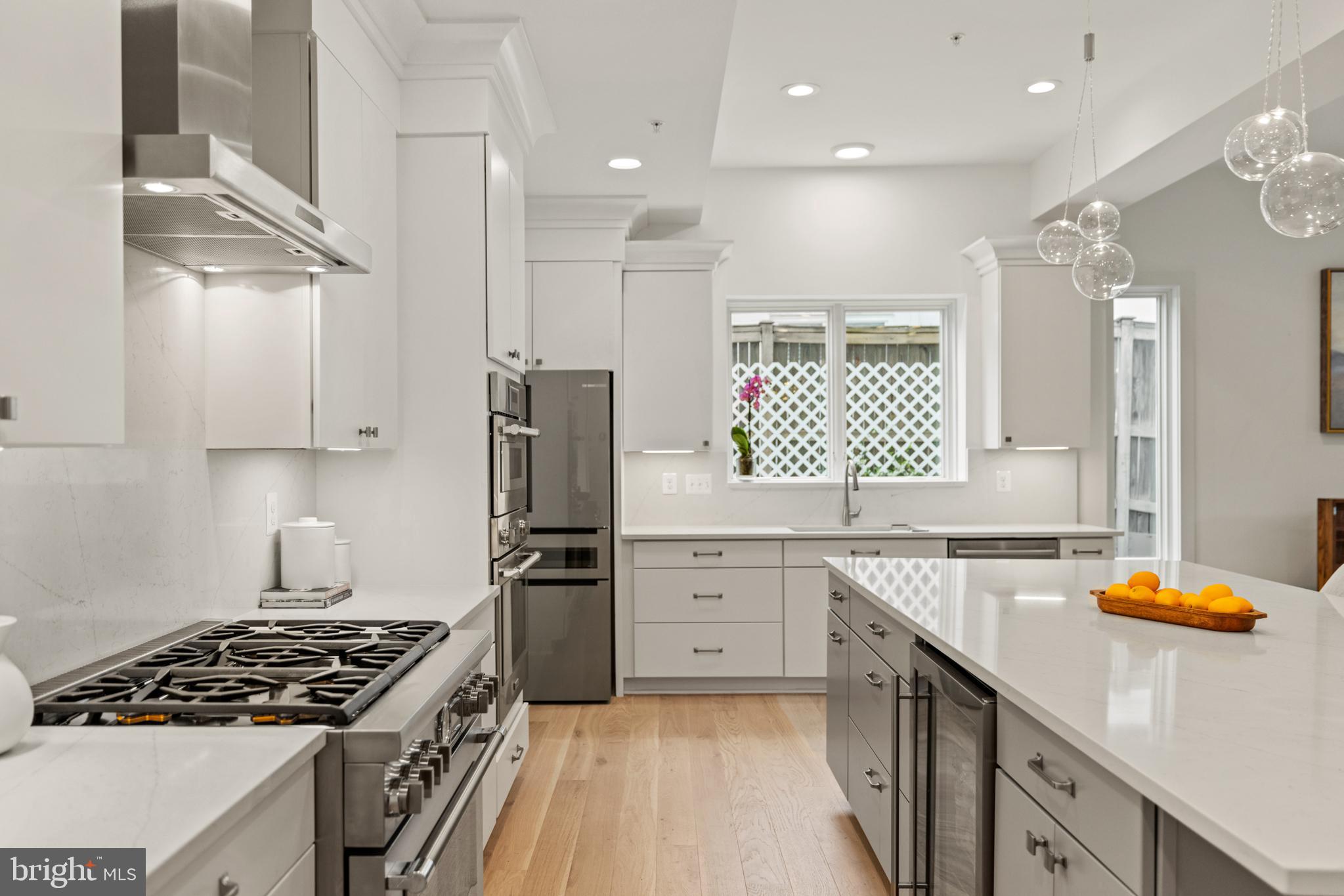 ROCK CREEK KNOLLS - Residential