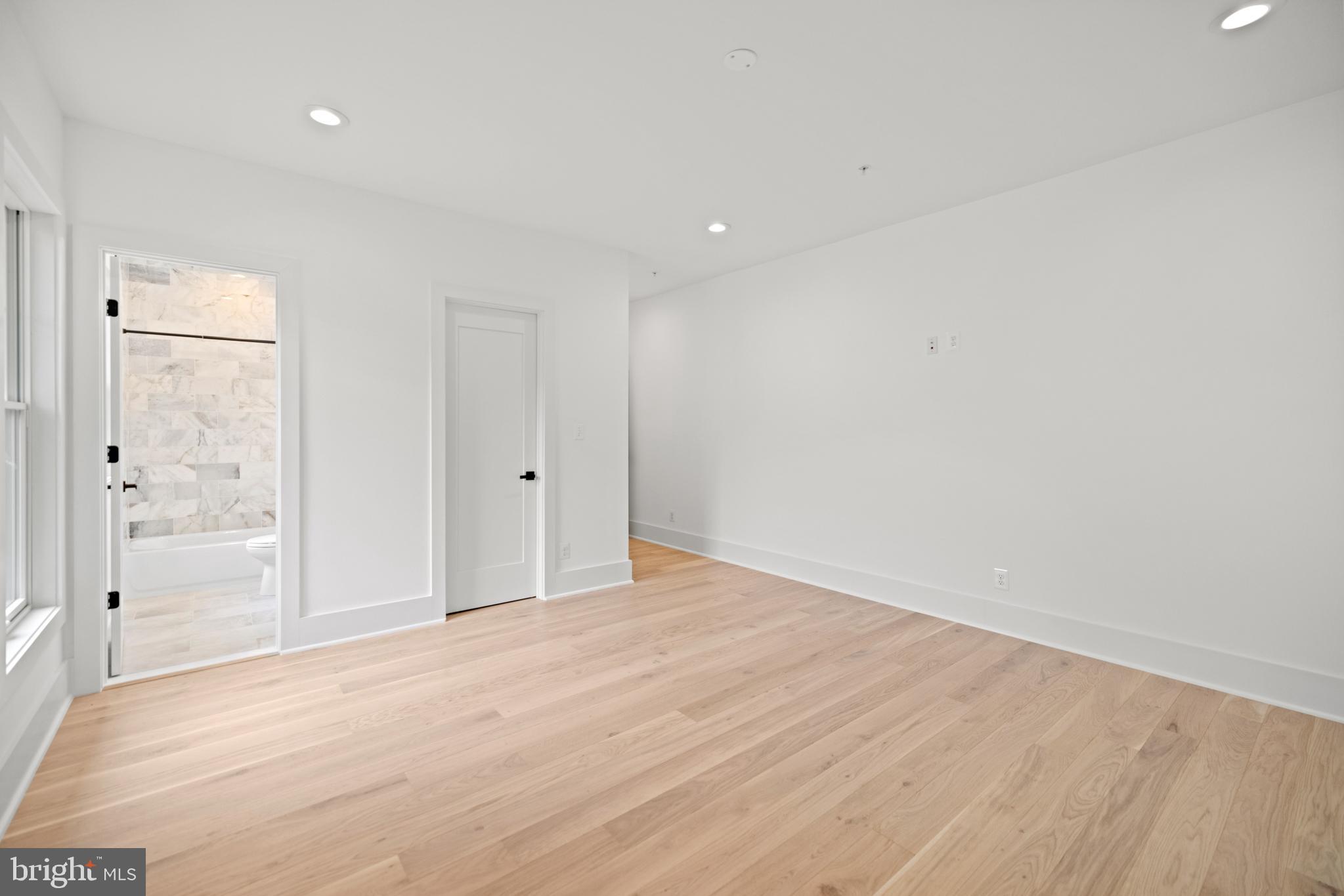 ROCK CREEK KNOLLS - Residential