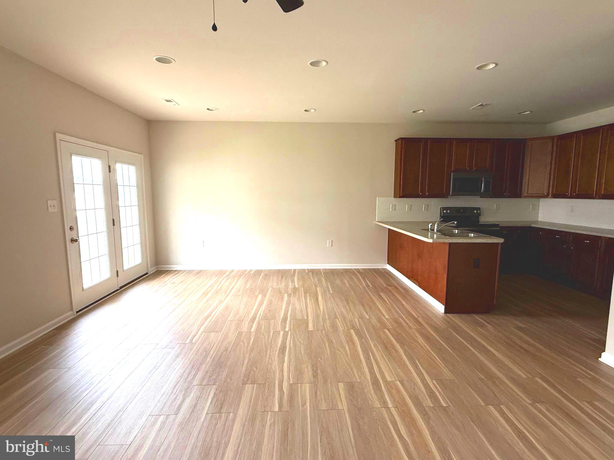 SPRING MILLS - Residential