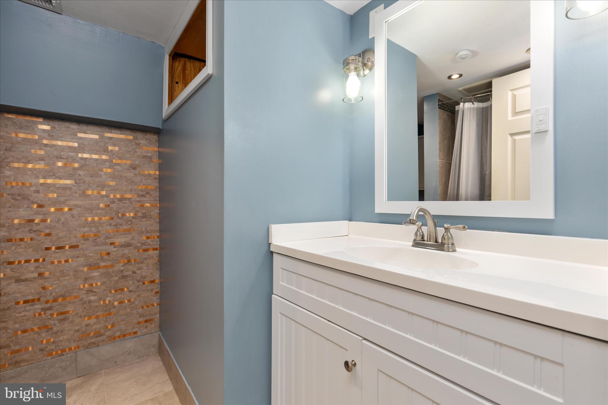 FREDERICKTOWNE - Residential