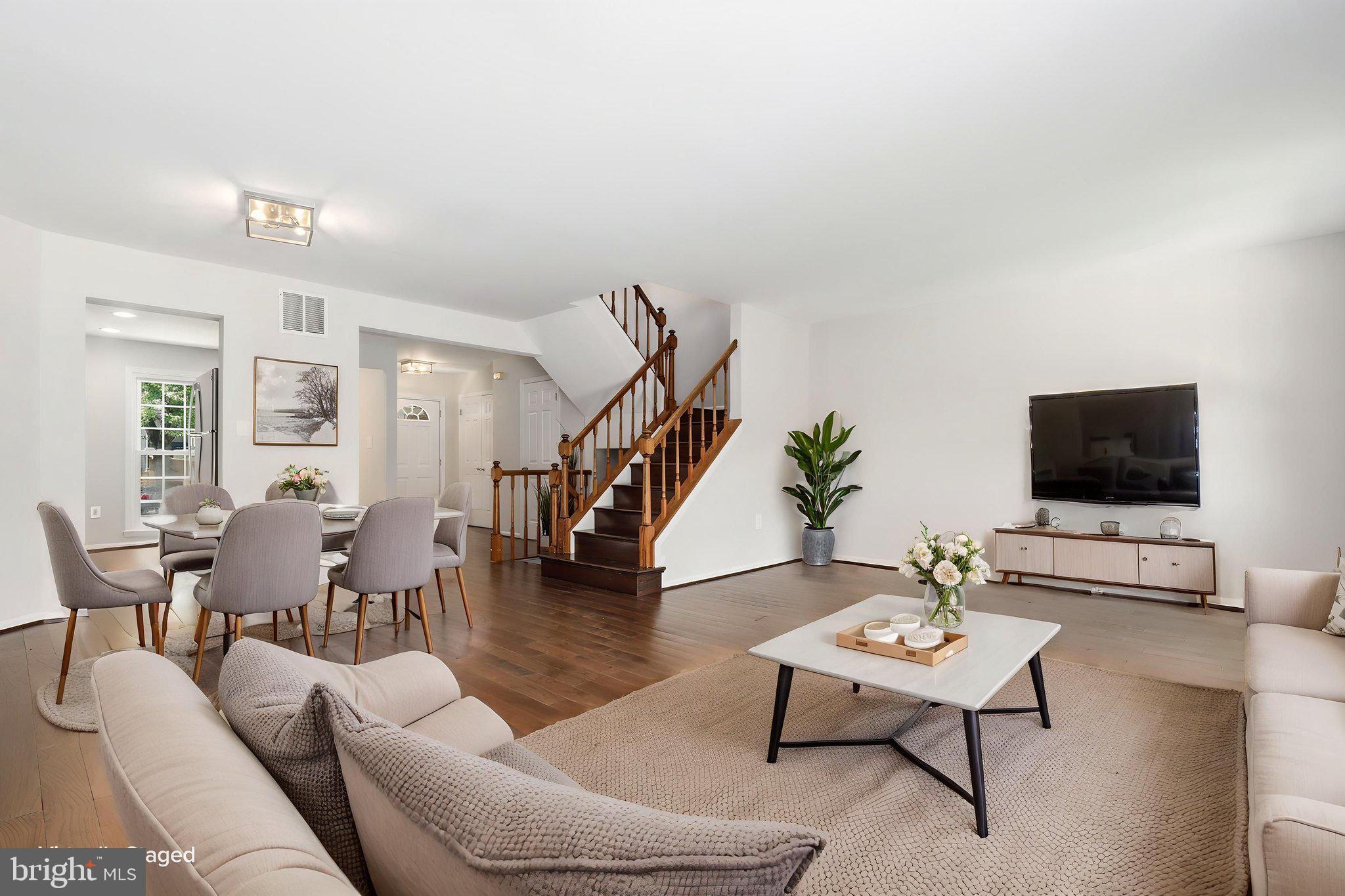 CHURCHILL TOWN SECTOR - Residential