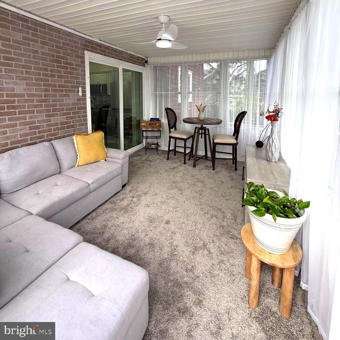 POTTSVILLE - Residential