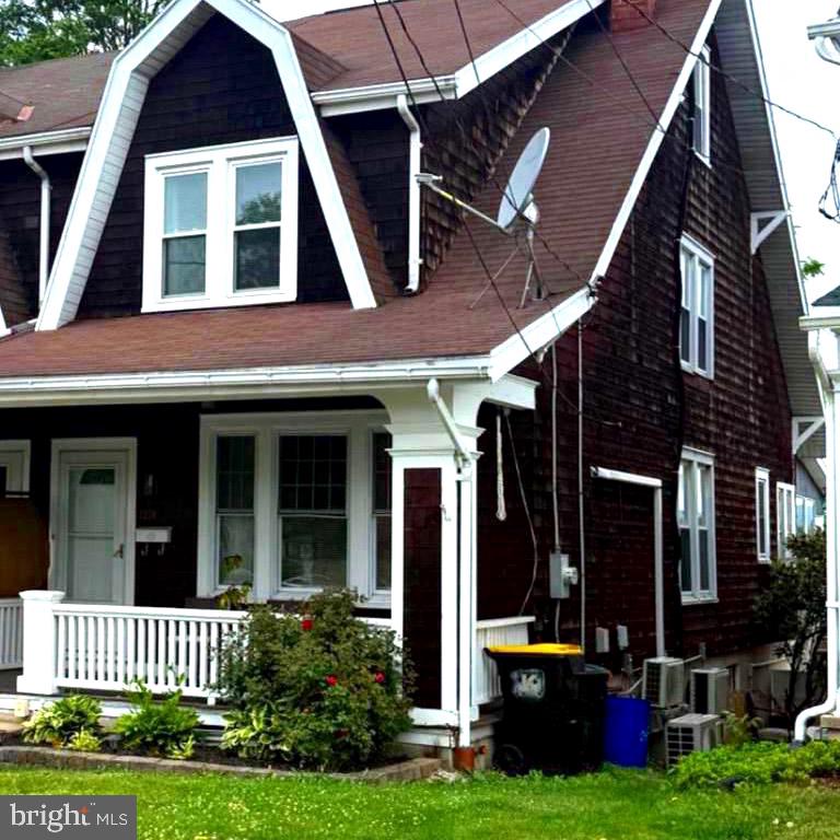 POTTSVILLE - Residential