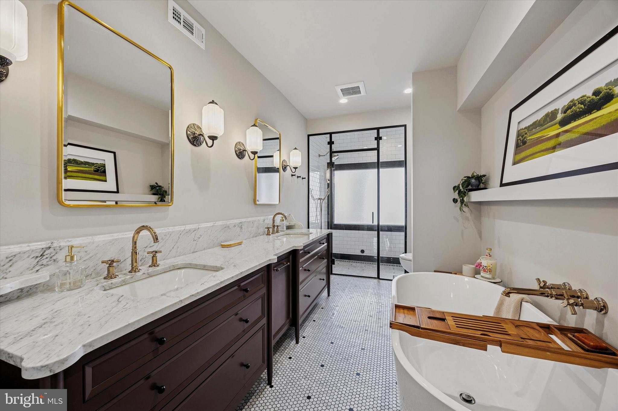 RITTENHOUSE SQUARE - Residential