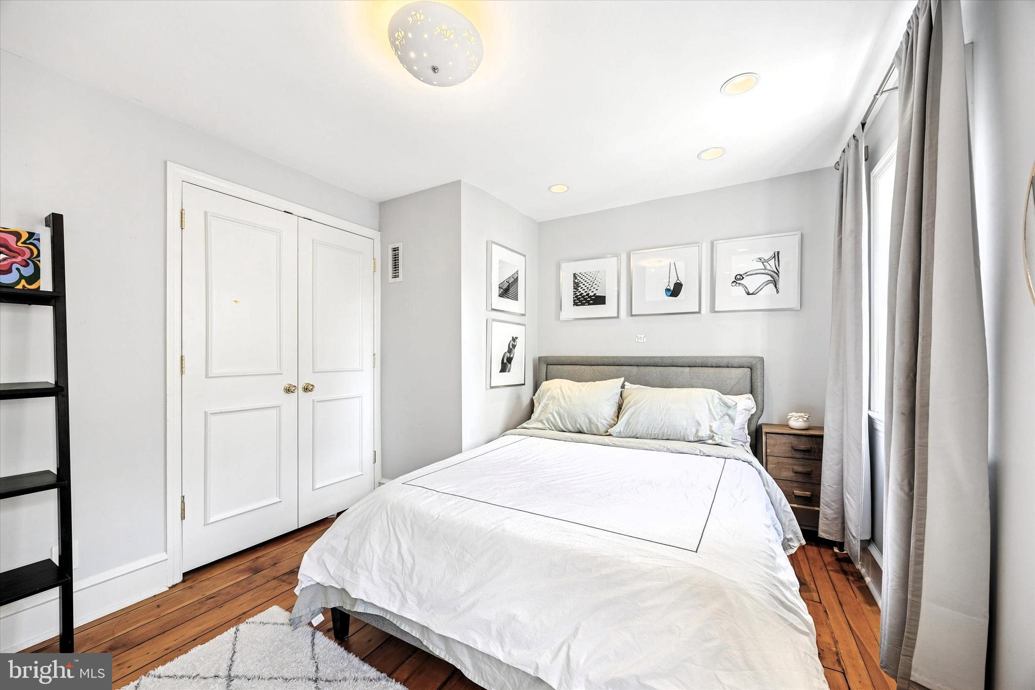 RITTENHOUSE SQUARE - Residential