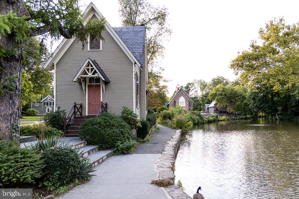 YARDLEY COMMONS - Residential