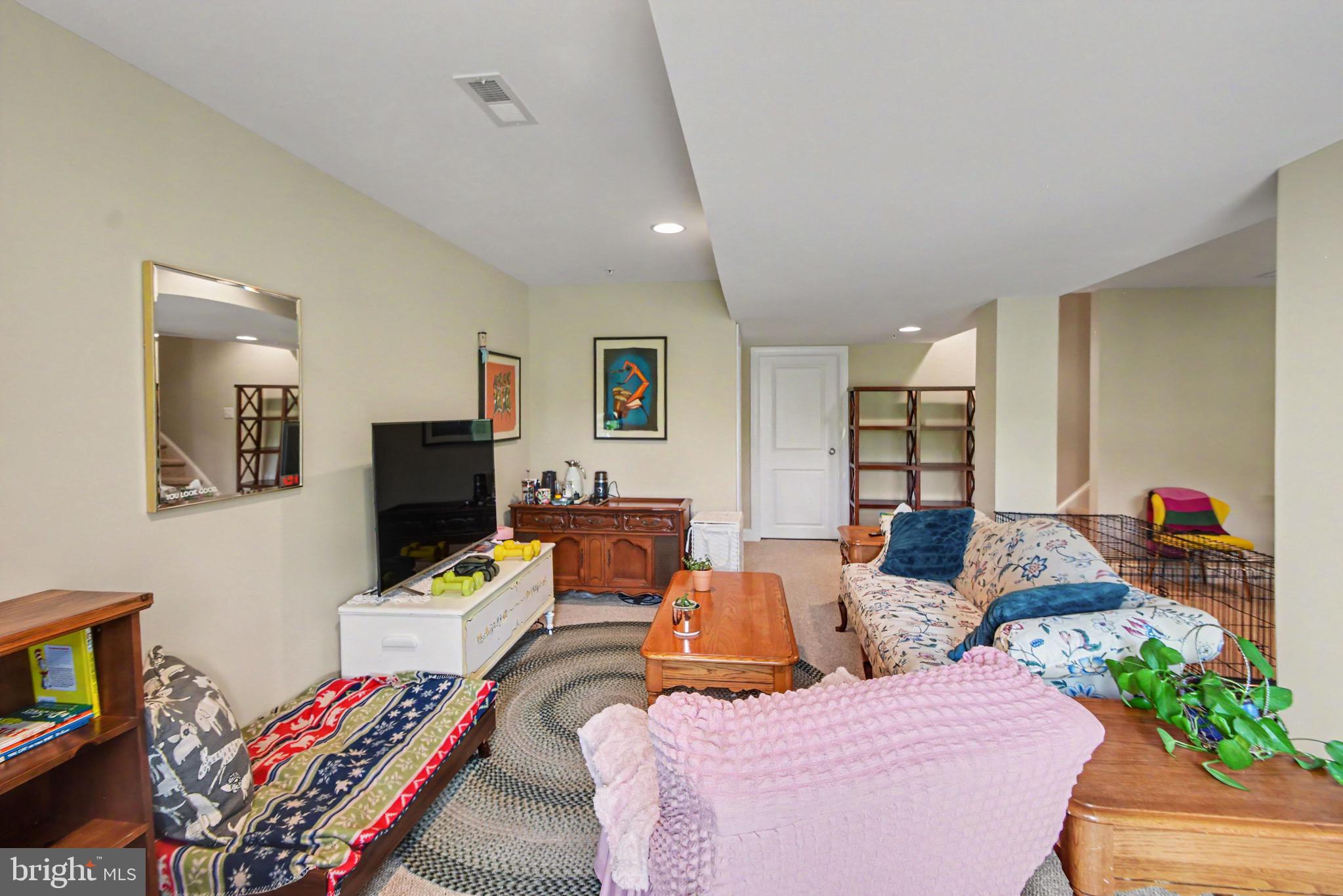 COLEBROOK - Residential