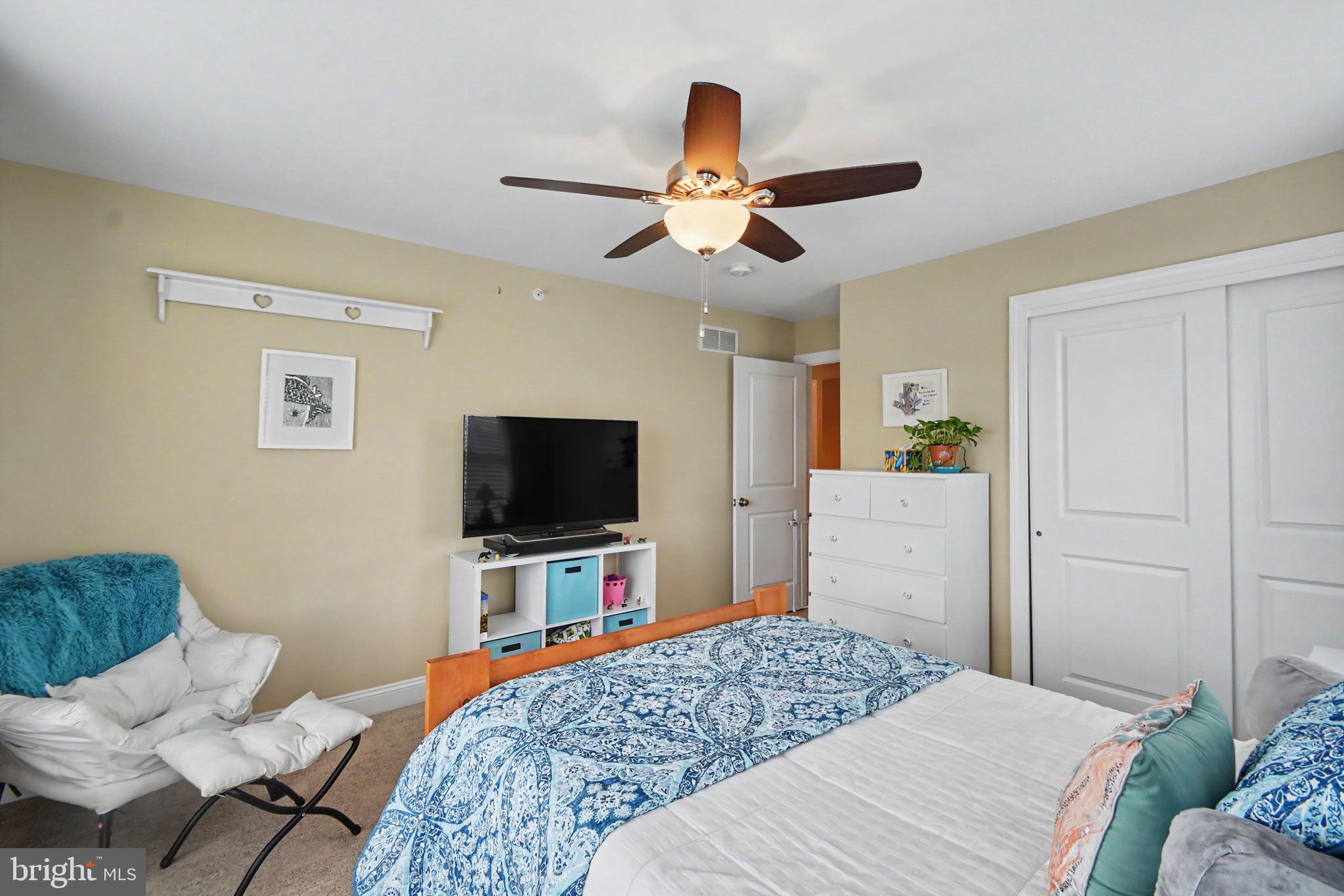 COLEBROOK - Residential
