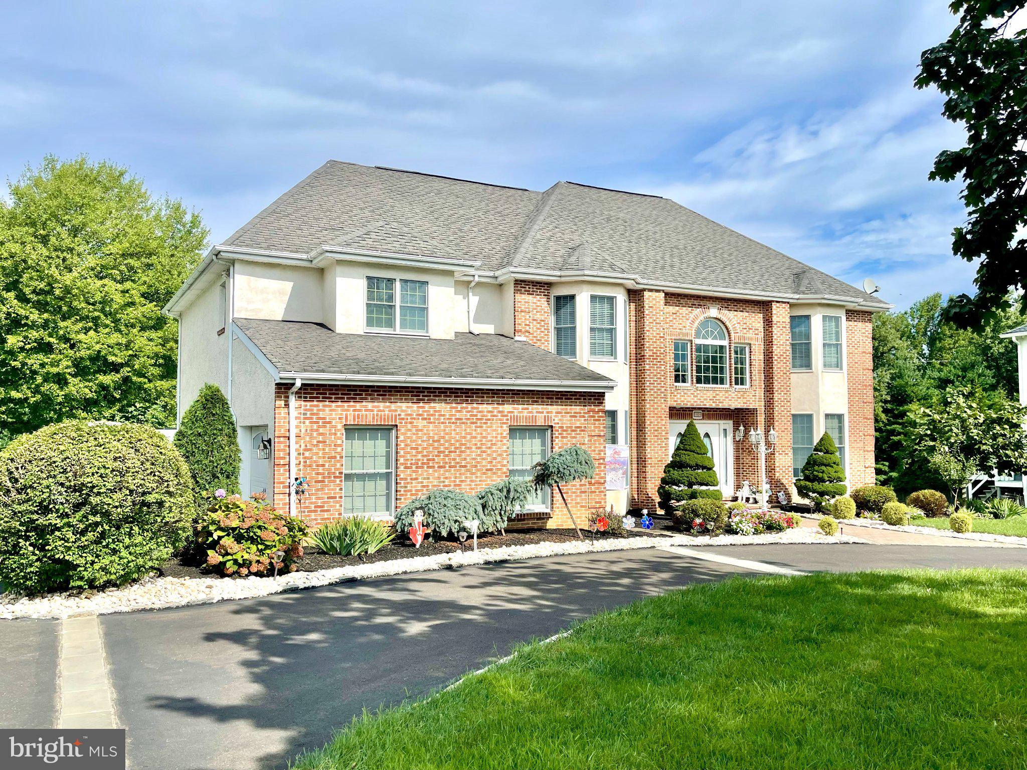 FEASTERVILLE - Residential
