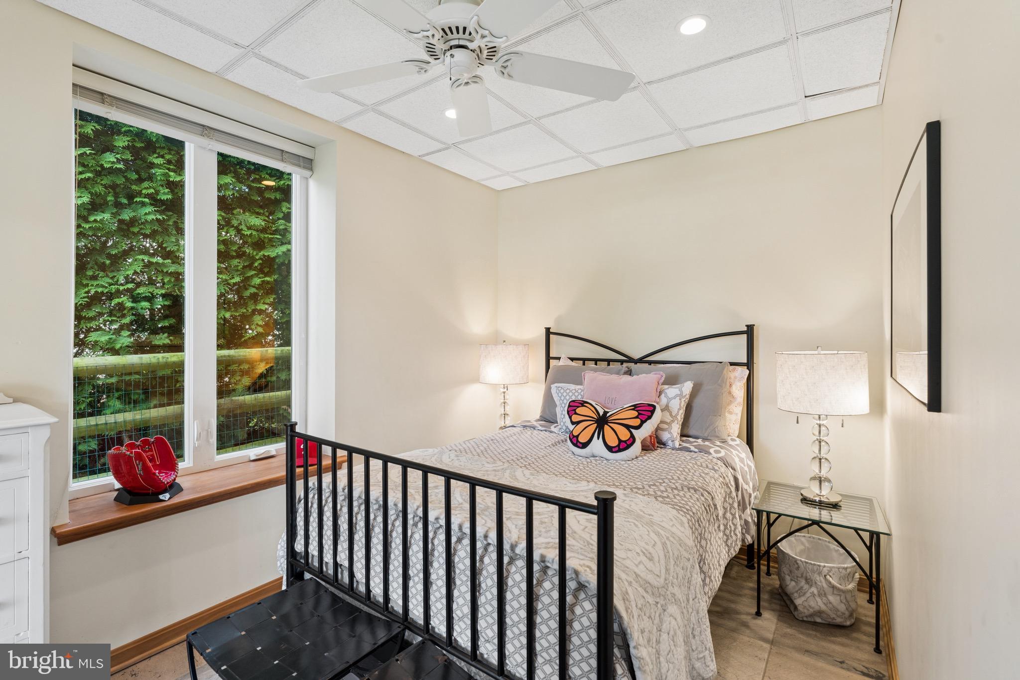 CHESAPEAKE HAVEN - Residential