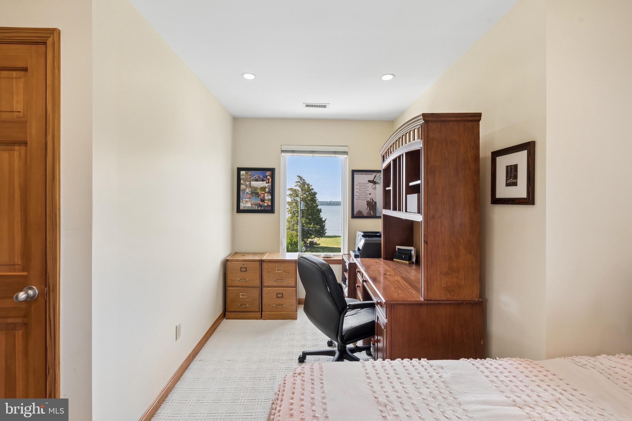 CHESAPEAKE HAVEN - Residential
