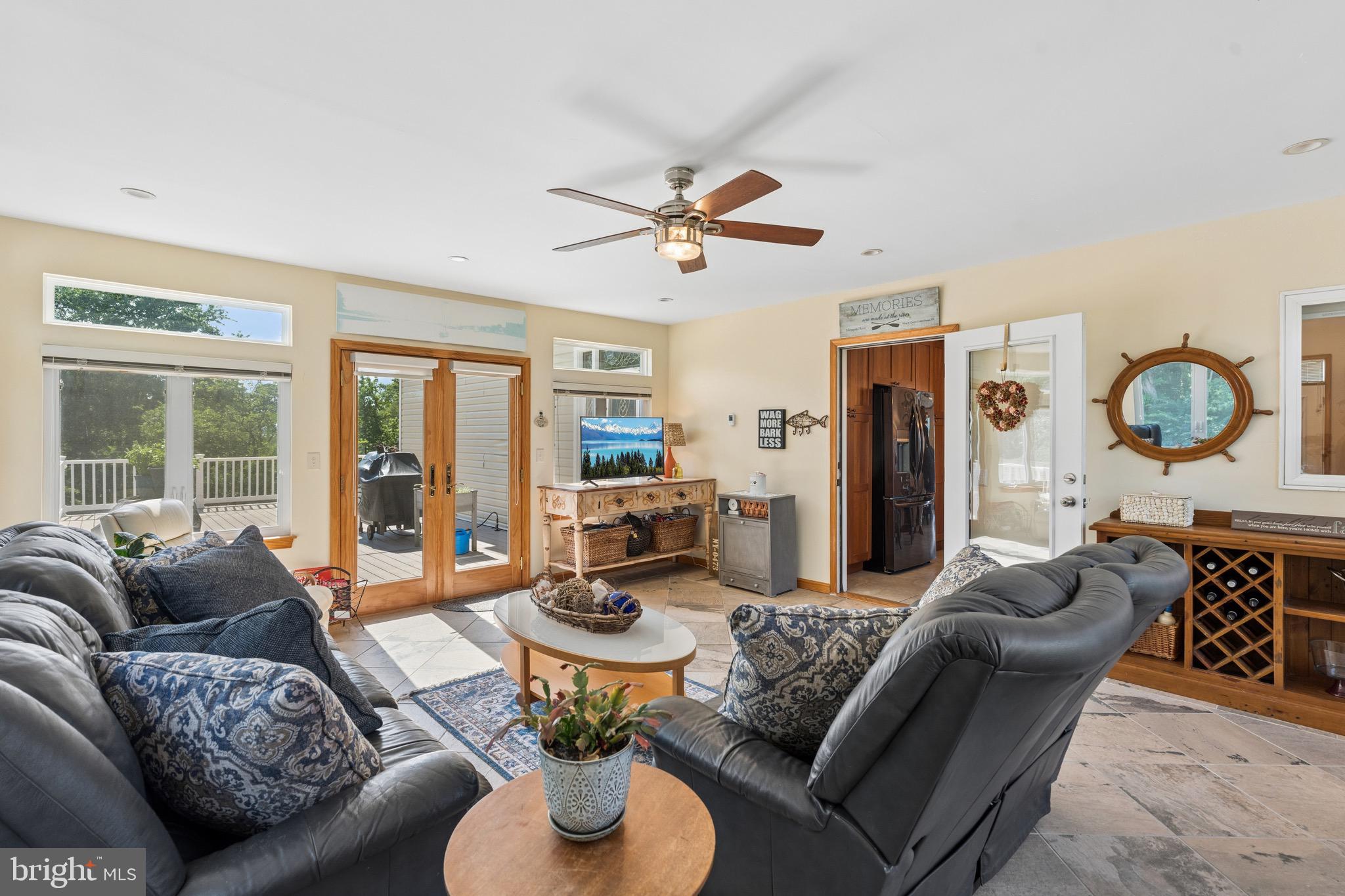 CHESAPEAKE HAVEN - Residential