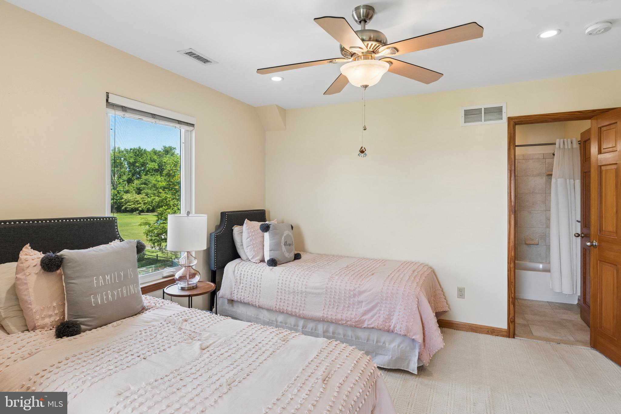 CHESAPEAKE HAVEN - Residential