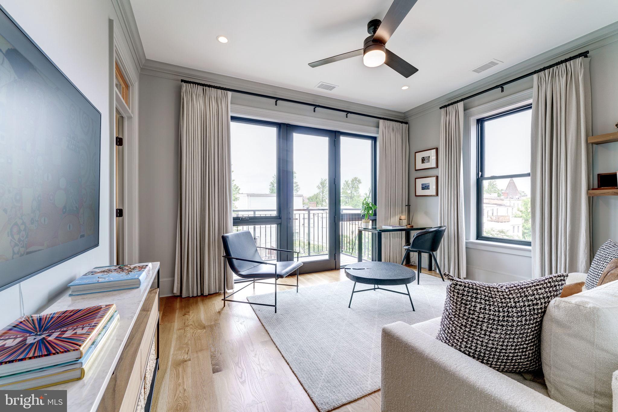 LOGAN CIRCLE - Residential