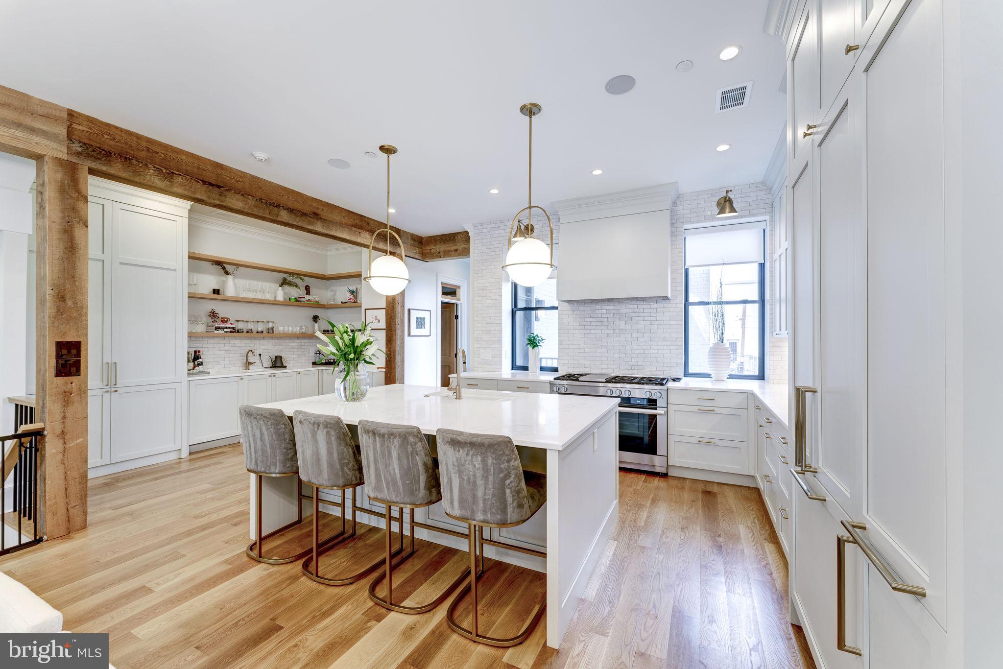 LOGAN CIRCLE - Residential